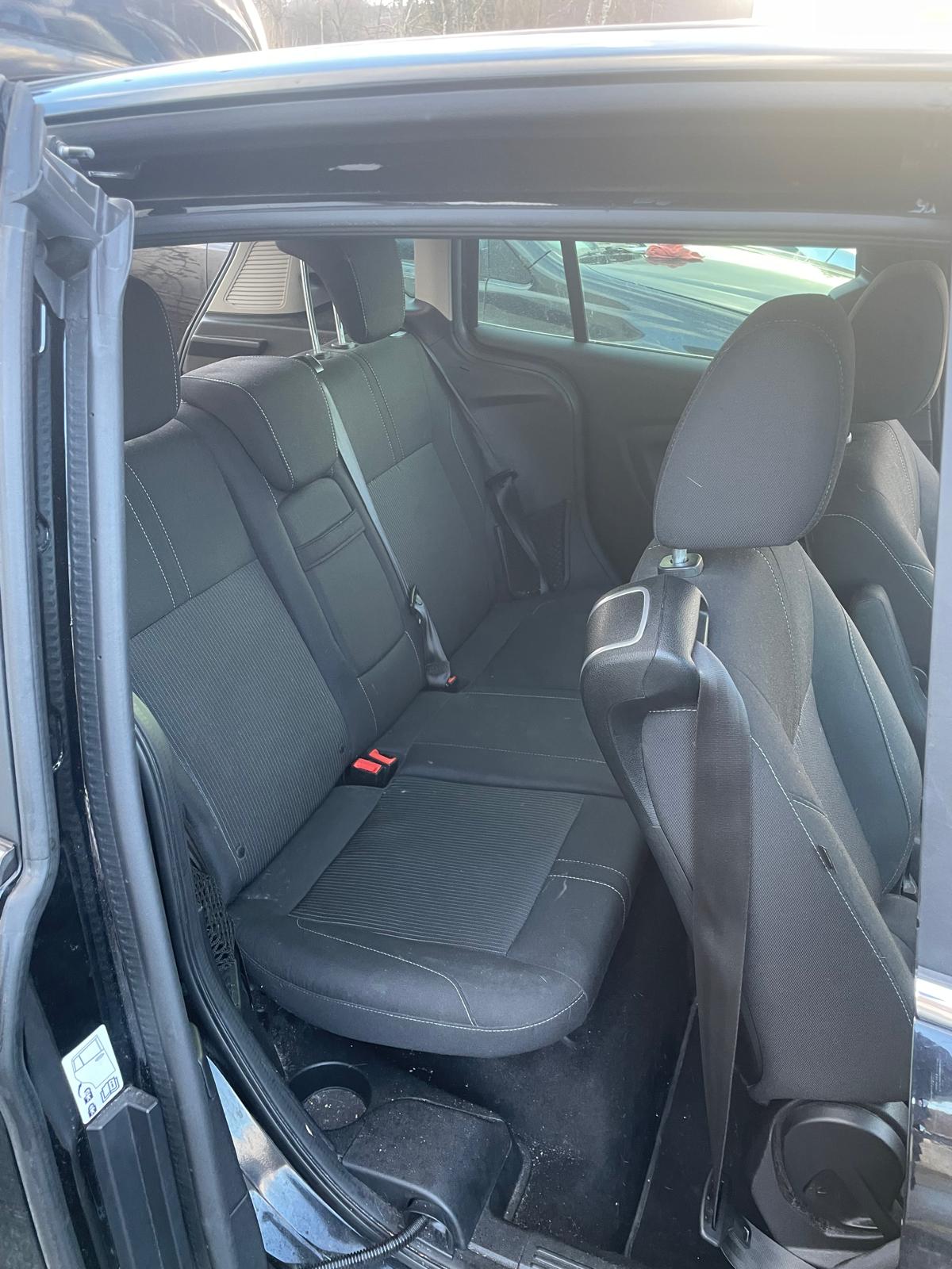 FORD B-Max 1.0 SCTi Titanium-image-4