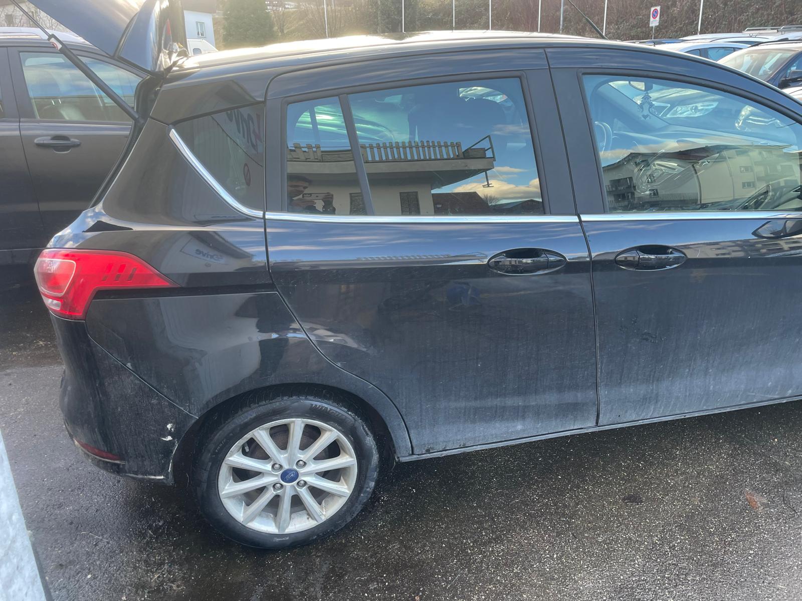 FORD B-Max 1.0 SCTi Titanium-image-6