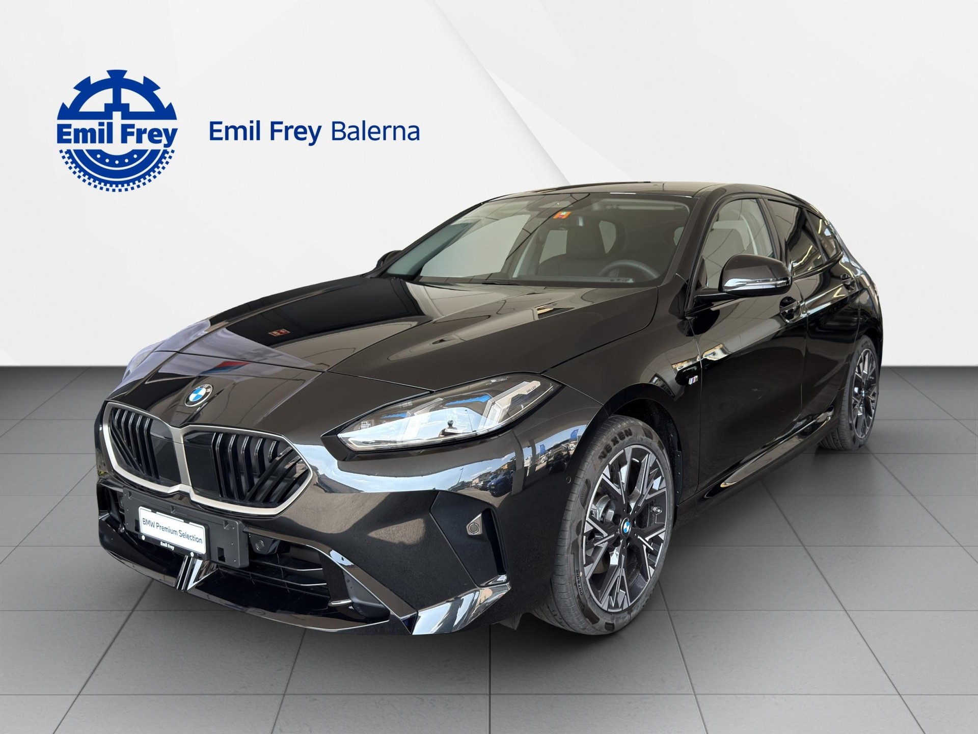 BMW 120i-image-0