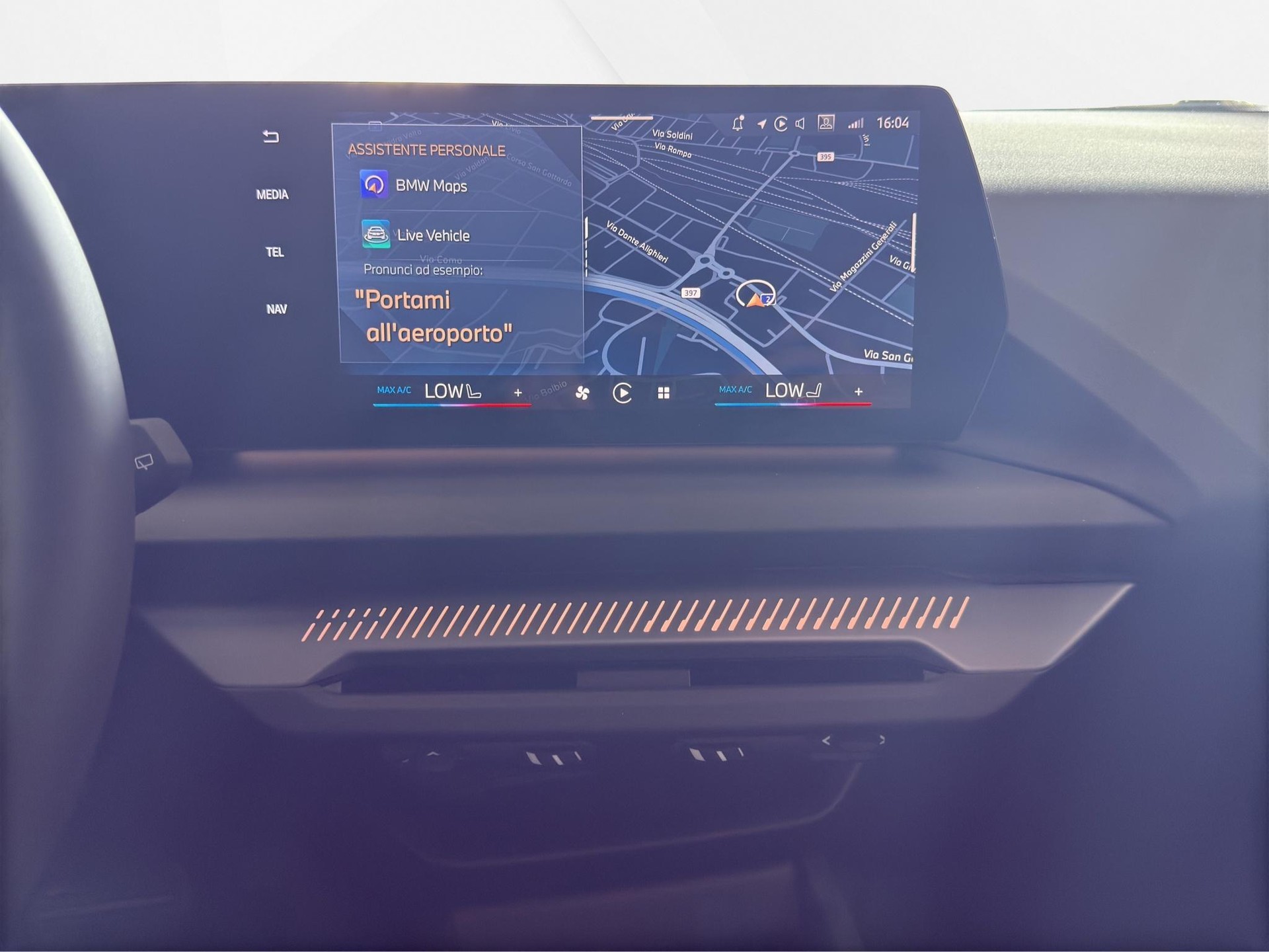 BMW 120i-image-16