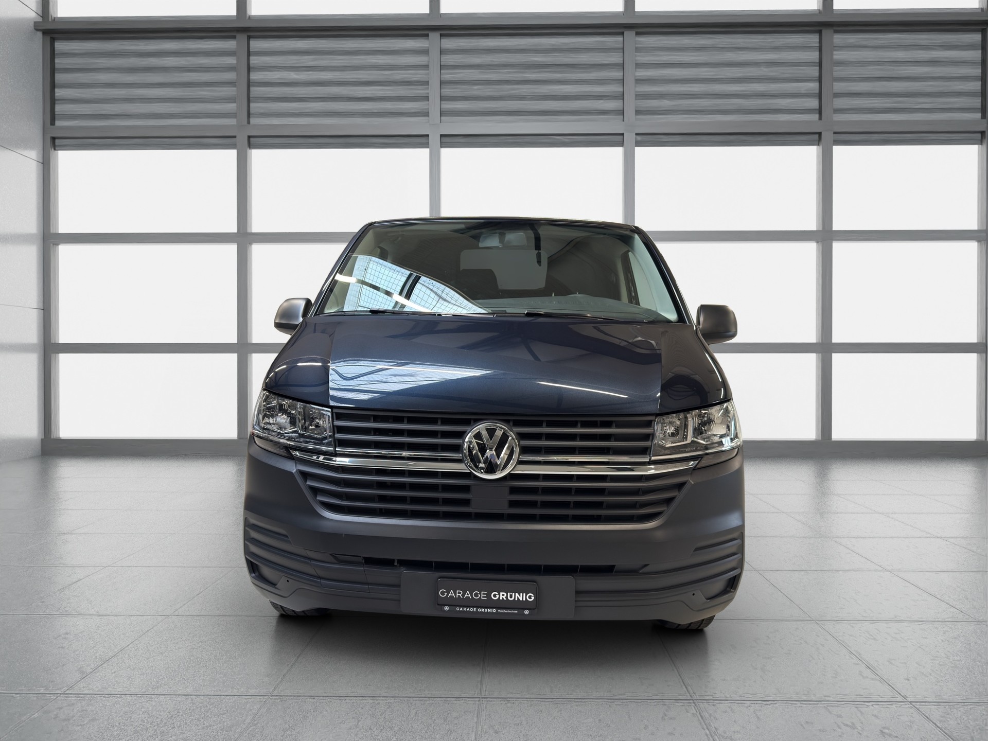 VW T6.1 2.0 TDI Entry-image-1