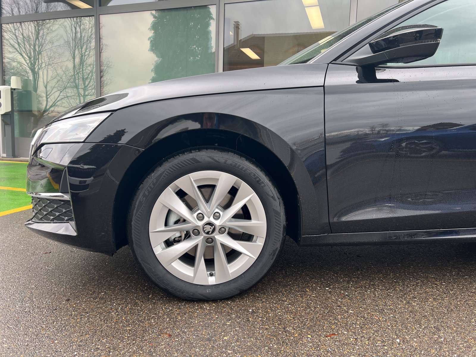 SKODA Octavia Combi 2.0 TSI DSG Selection 4x4-image-10