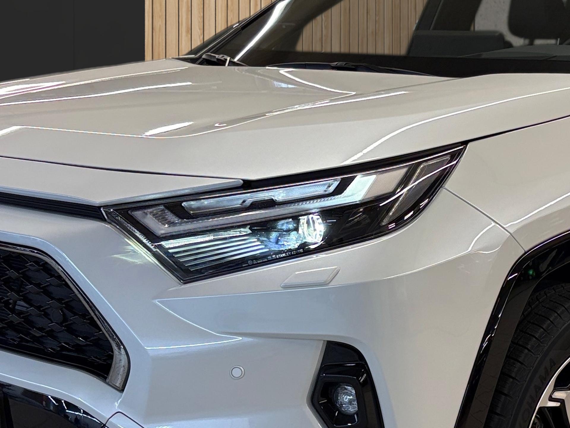 TOYOTA RAV4 2.5 Plug-In-Hybrid Platinum-image-8