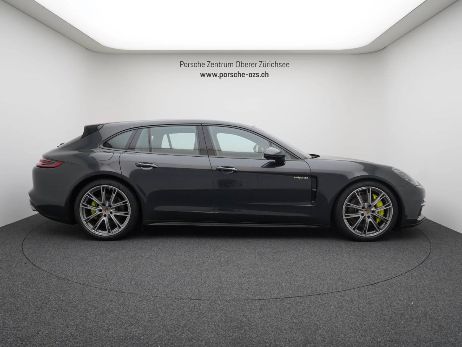 PORSCHE Panamera 4 E-Hybrid Sport Turismo-image-7