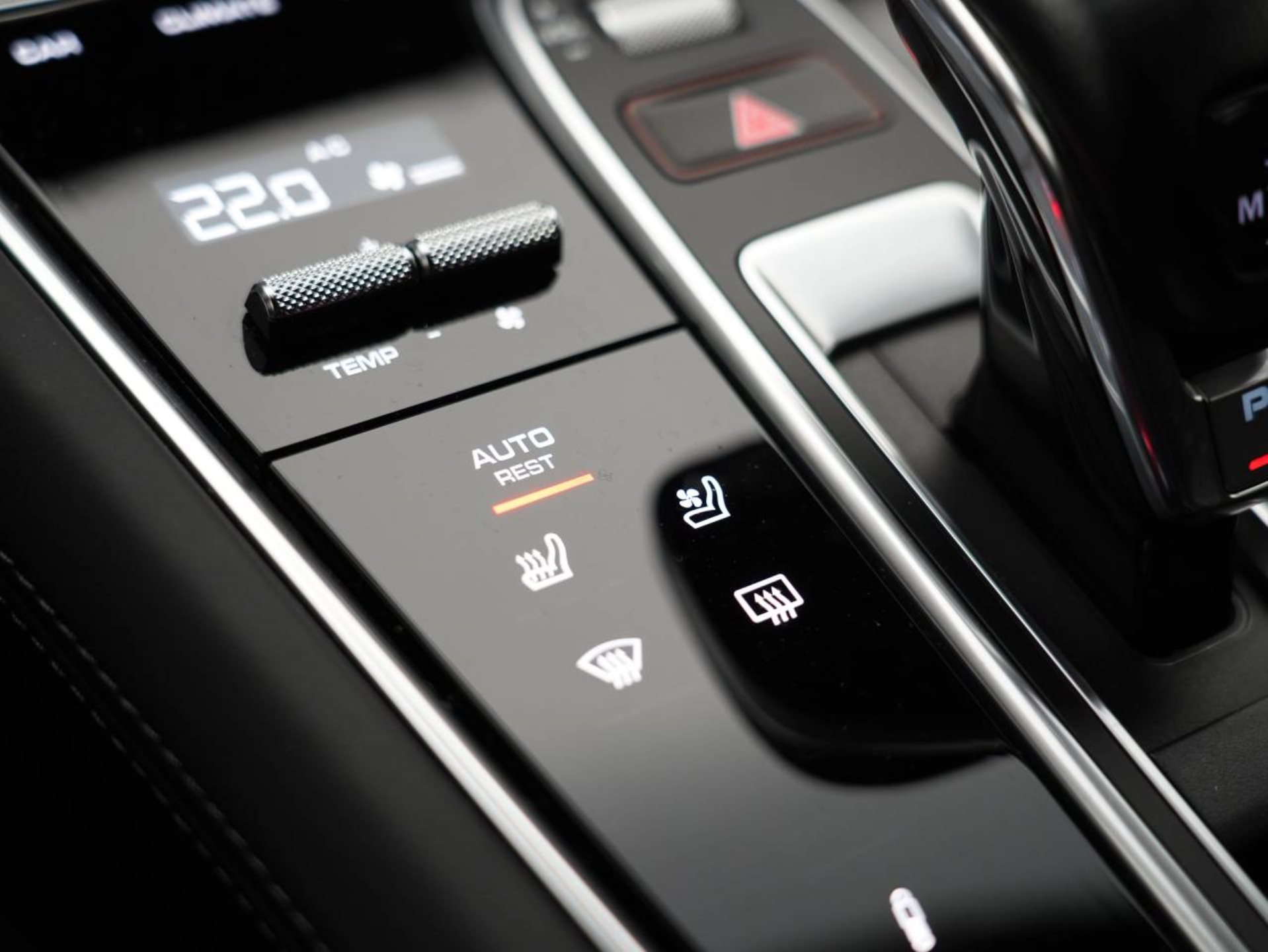 PORSCHE Panamera 4 E-Hybrid Sport Turismo-image-22