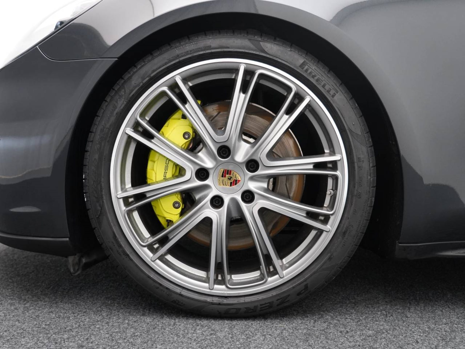 PORSCHE Panamera 4 E-Hybrid Sport Turismo-image-11