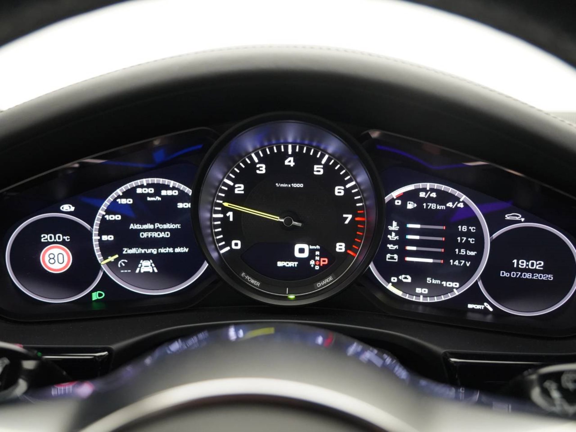 PORSCHE Panamera 4 E-Hybrid Sport Turismo-image-19