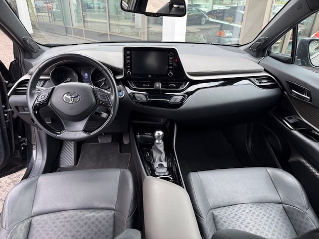 TOYOTA C-HR 2.0 HSD CVT Premium-image-9