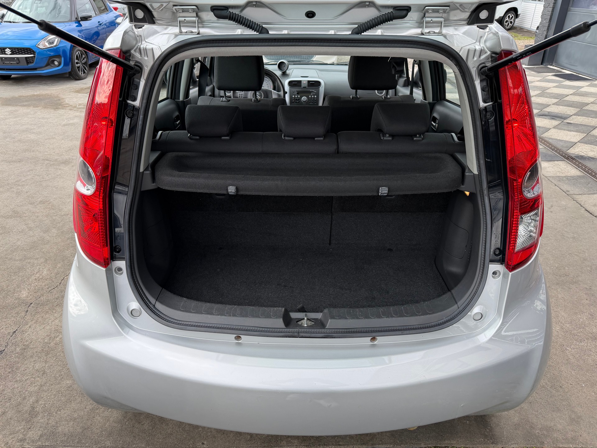 SUZUKI Splash 1.2i 16V GL Top Automatic-image-12