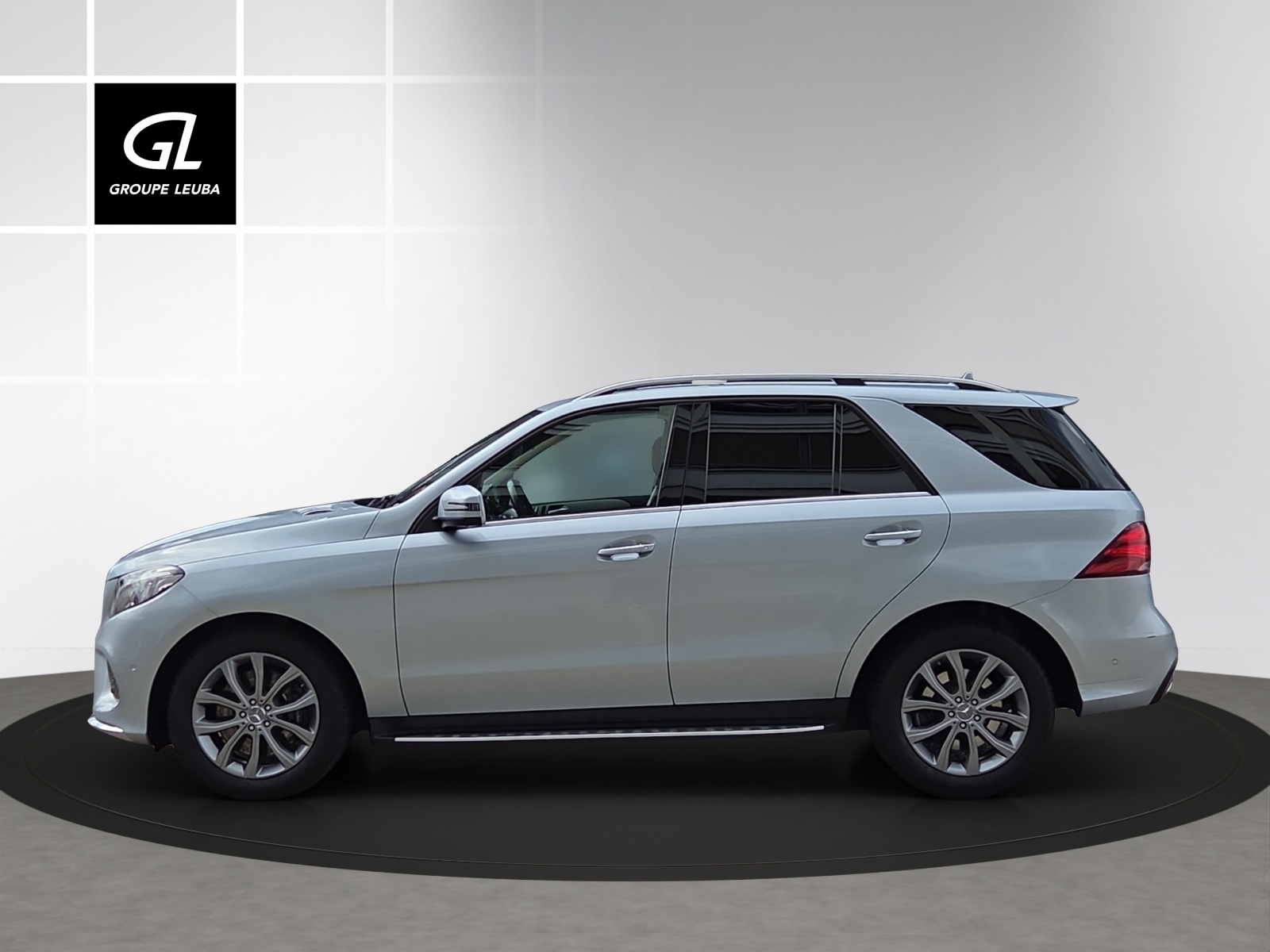 MERCEDES-BENZ GLE 400 Executive 4Matic 9G-Tronic-image-2