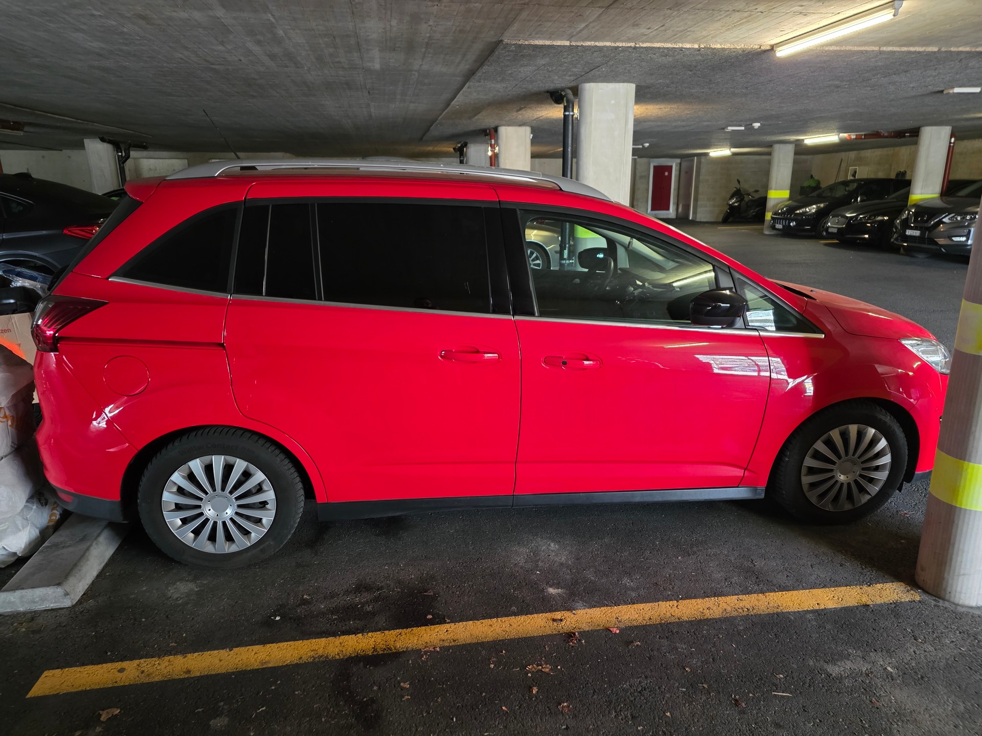 FORD Grand C-Max 2.0 TDCi KNIE-Edition PowerShift-image-2