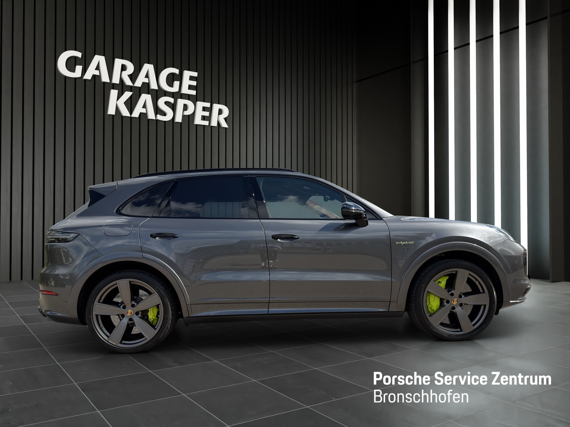 PORSCHE Cayenne 4.0 V8 Turbo S E-Hybri-image-5