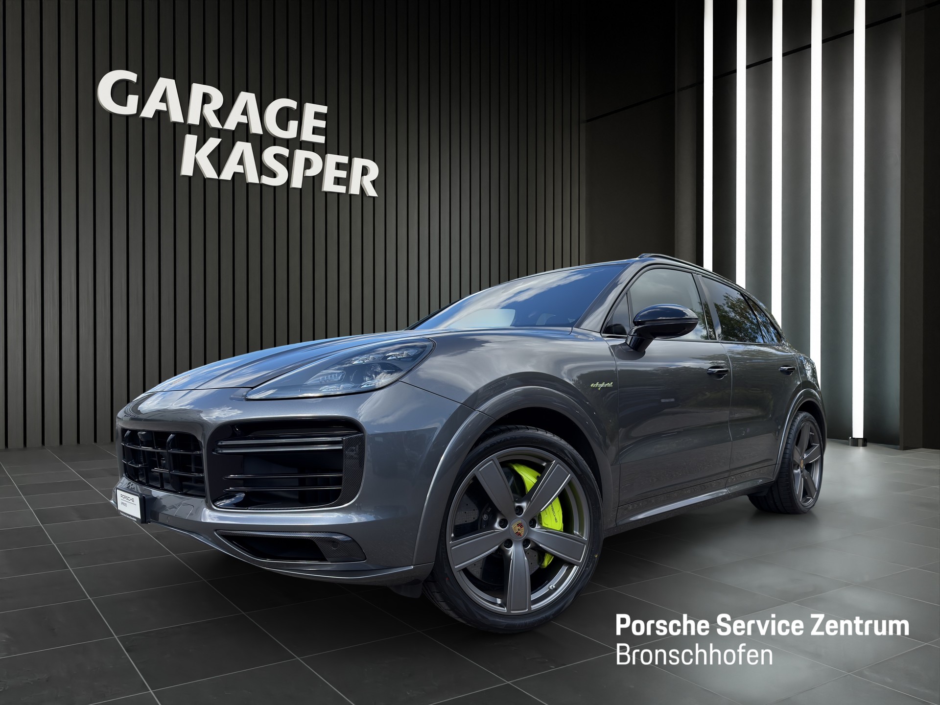 PORSCHE Cayenne 4.0 V8 Turbo S E-Hybri-image-0