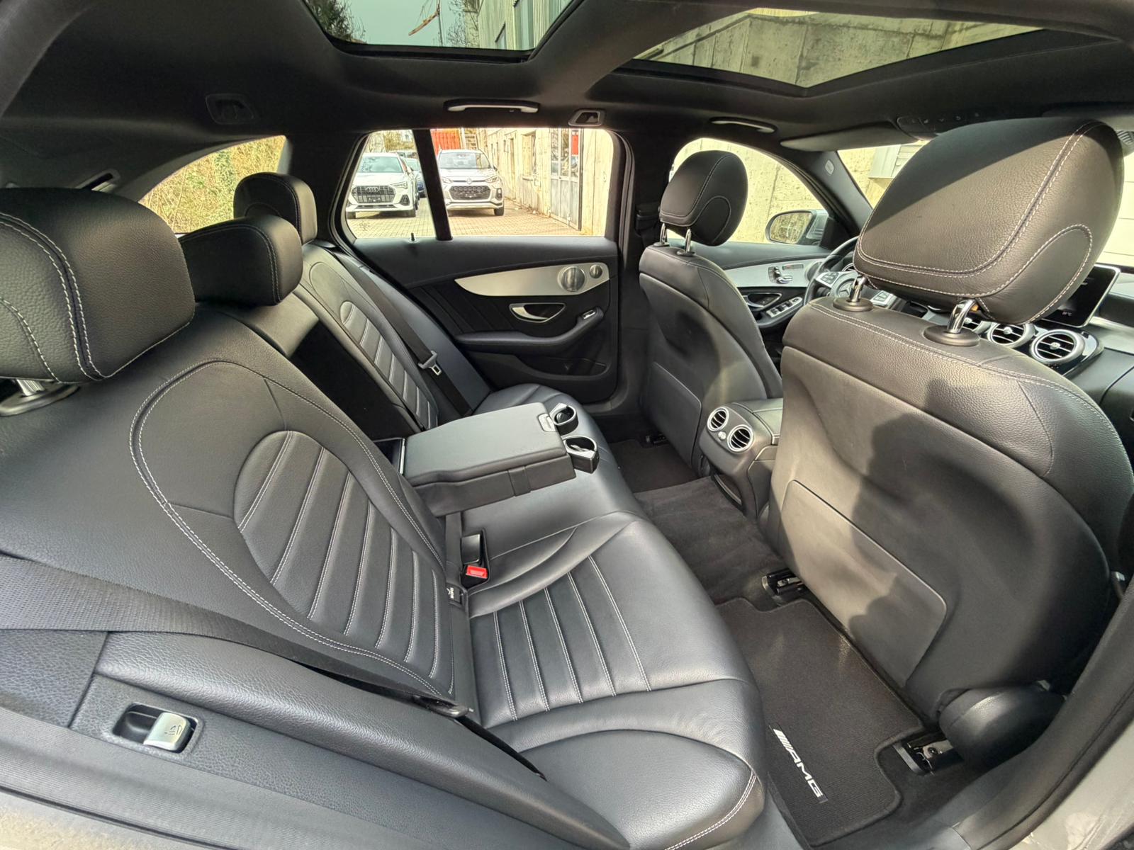 MERCEDES-BENZ C 400 AMG Line 4Matic 7G-Tronic-image-16
