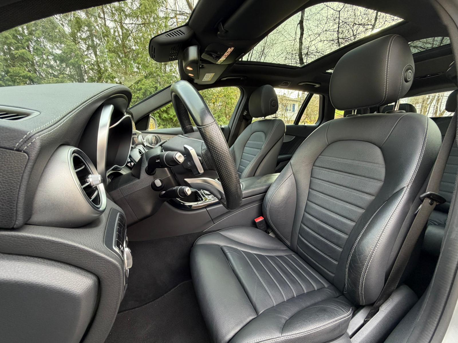 MERCEDES-BENZ C 400 AMG Line 4Matic 7G-Tronic-image-12