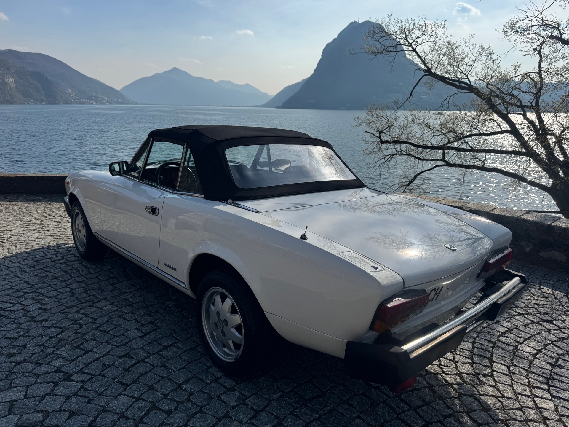 FIAT 2000 IE-image-2