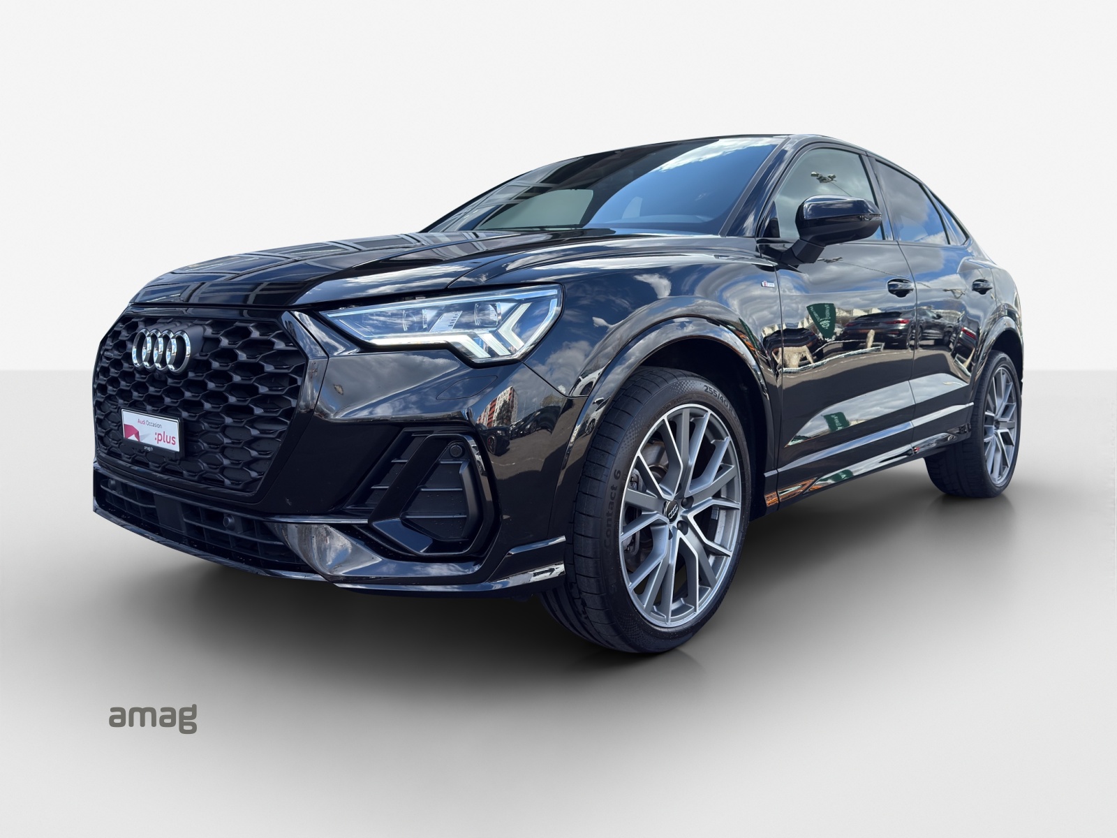 AUDI Q3 Sportback 45 TFSI S line quattro S-tronic-image-0