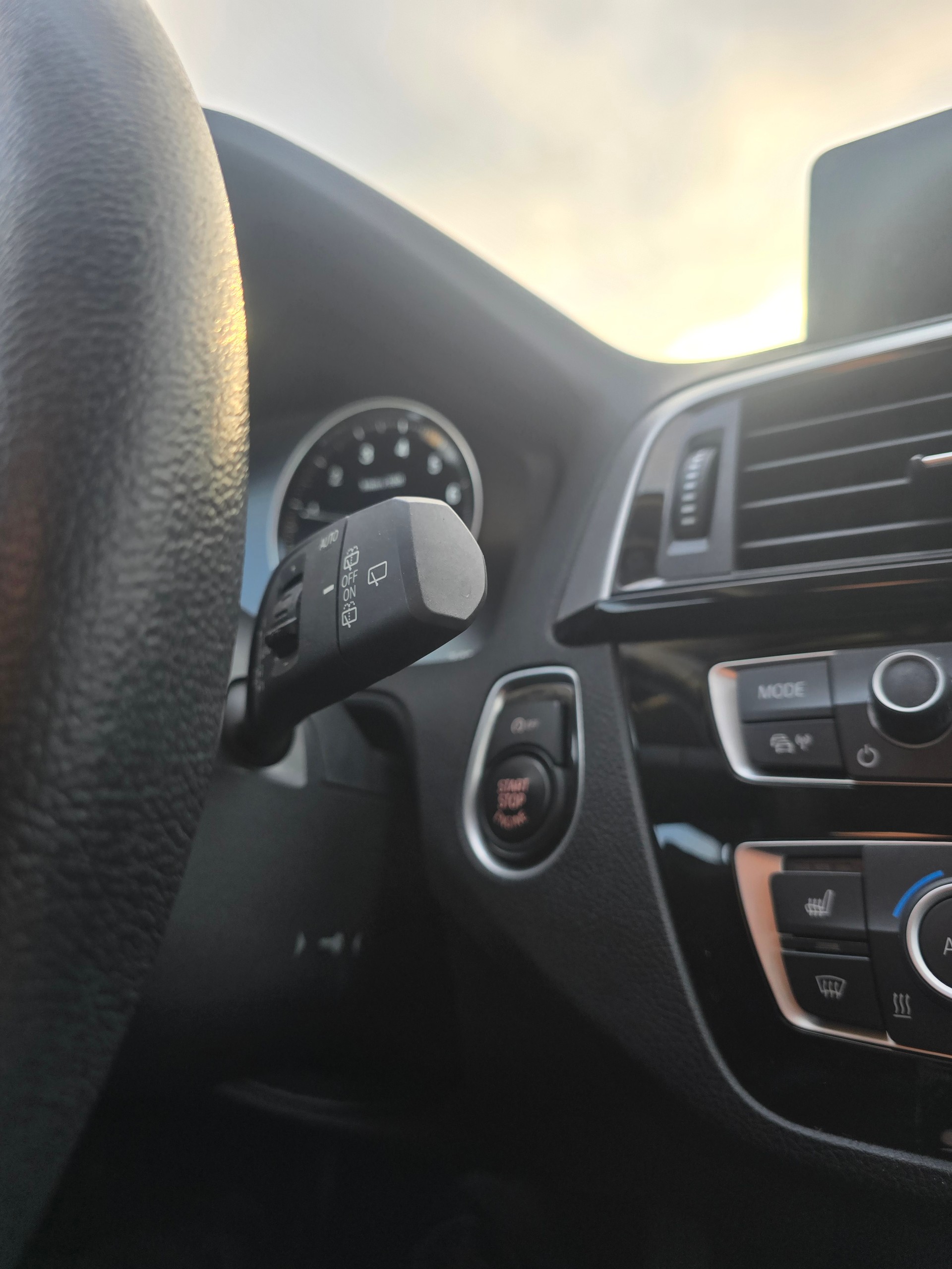 BMW 118i Steptronic-image-15