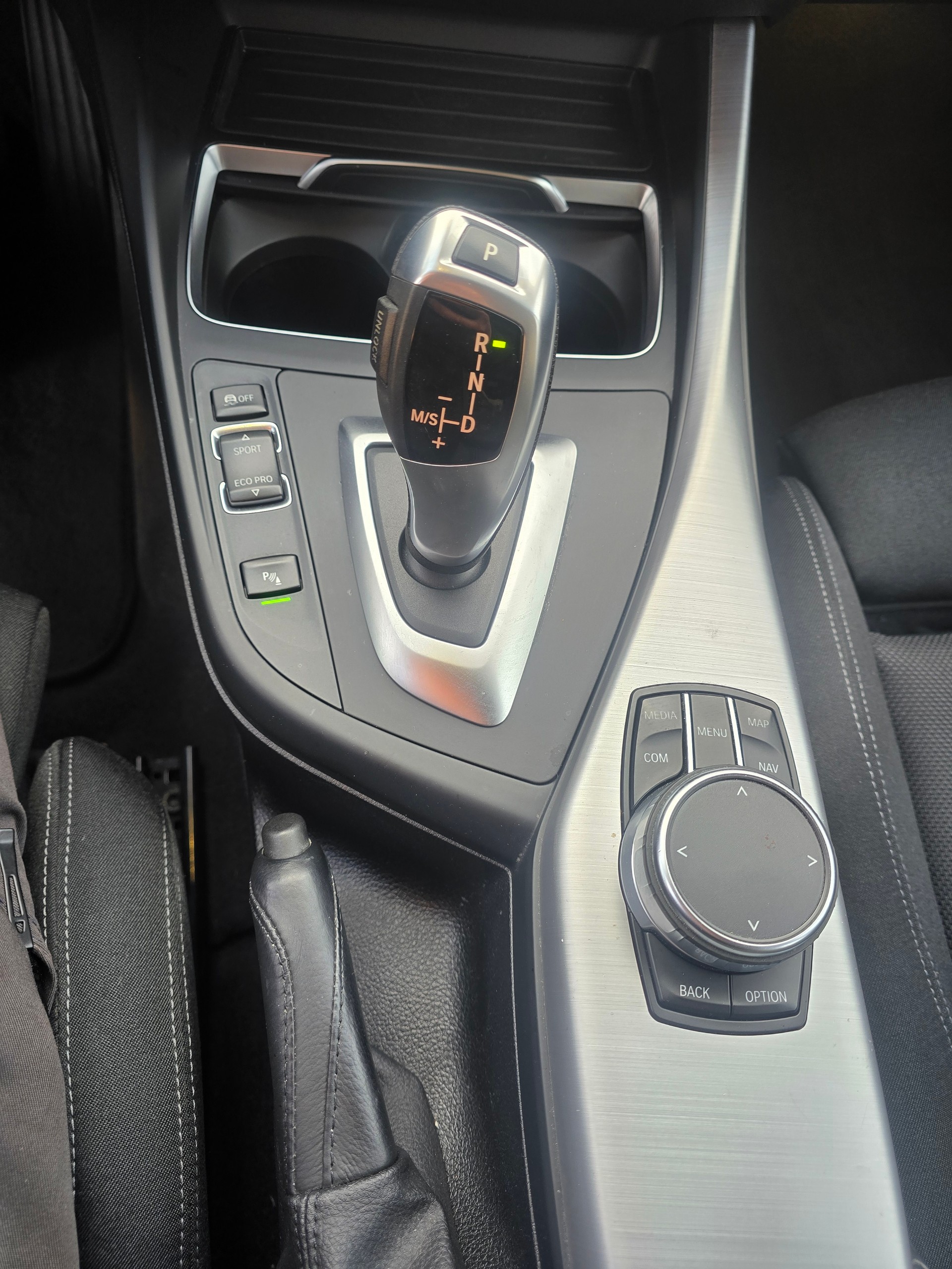 BMW 118i Steptronic-image-11