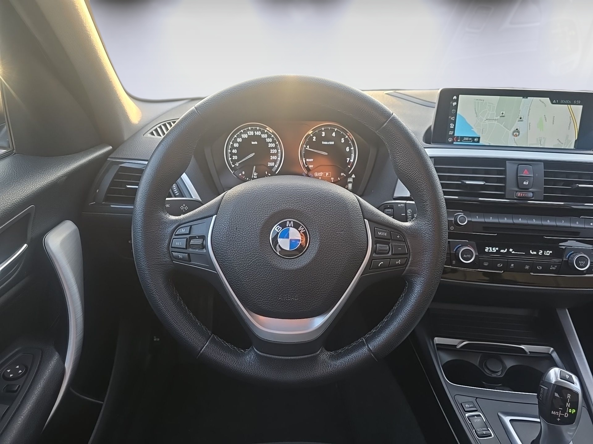 BMW 118i Steptronic-image-9