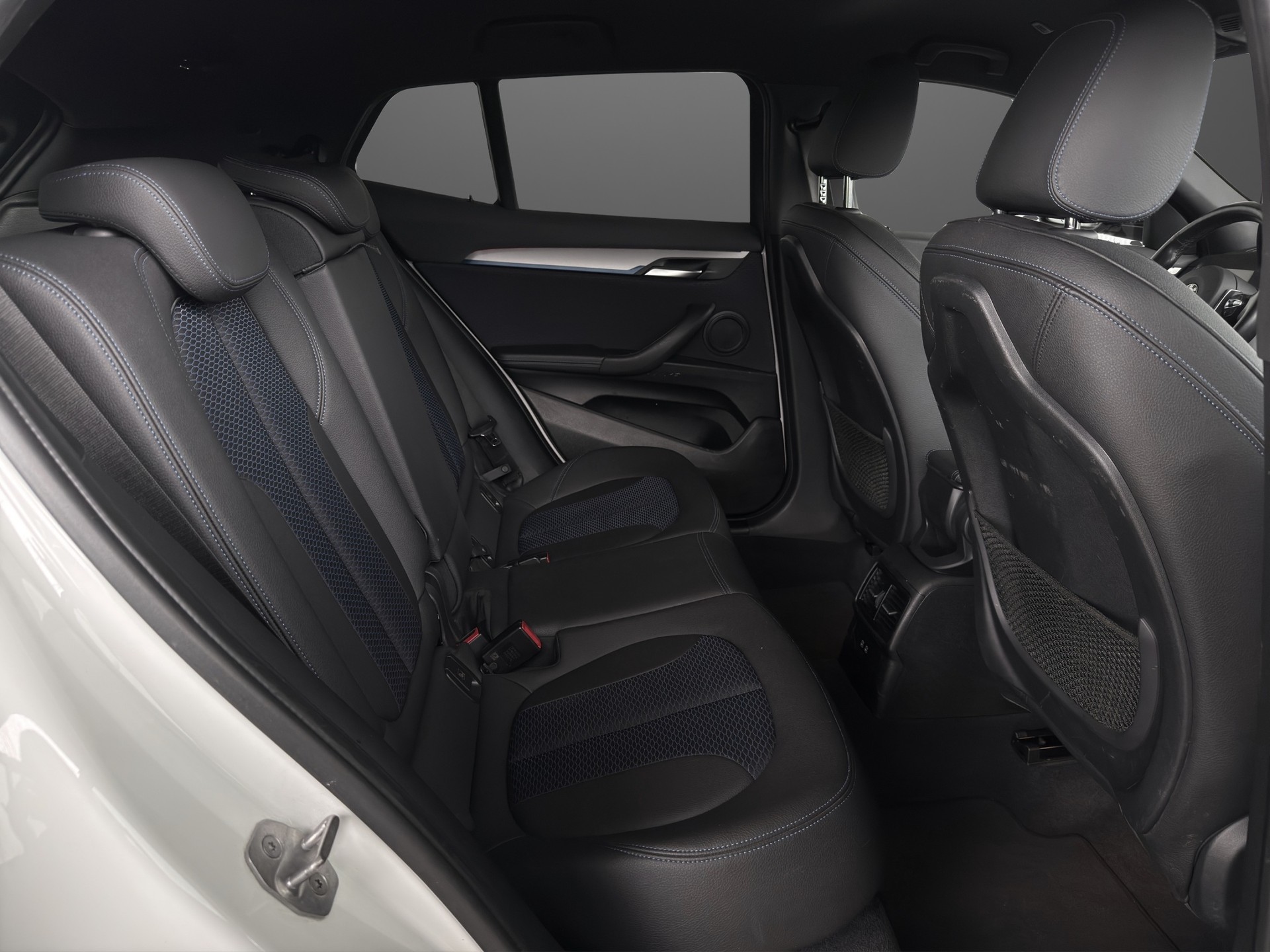 BMW X2 xDrive 20d M Sport Steptronic-image-8