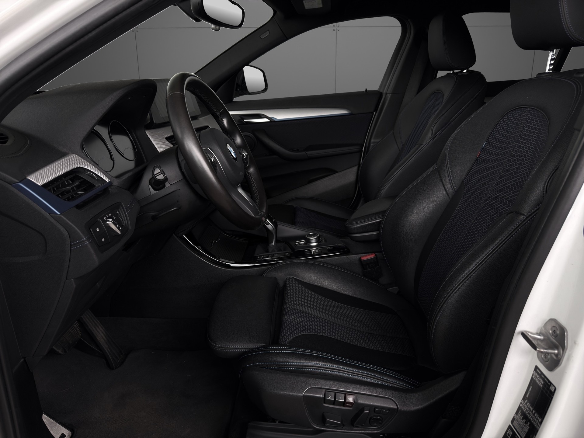 BMW X2 xDrive 20d M Sport Steptronic-image-5
