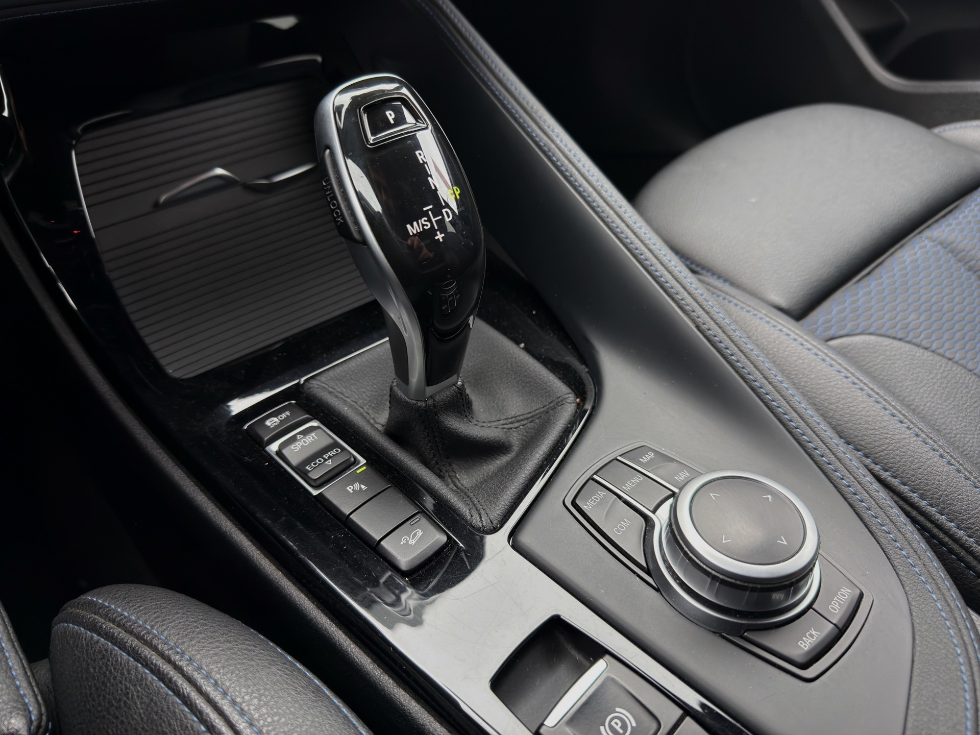 BMW X2 xDrive 20d M Sport Steptronic-image-14