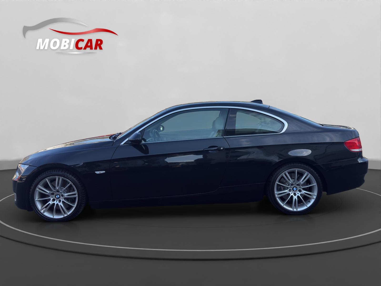 BMW 335i Coupé-image-1