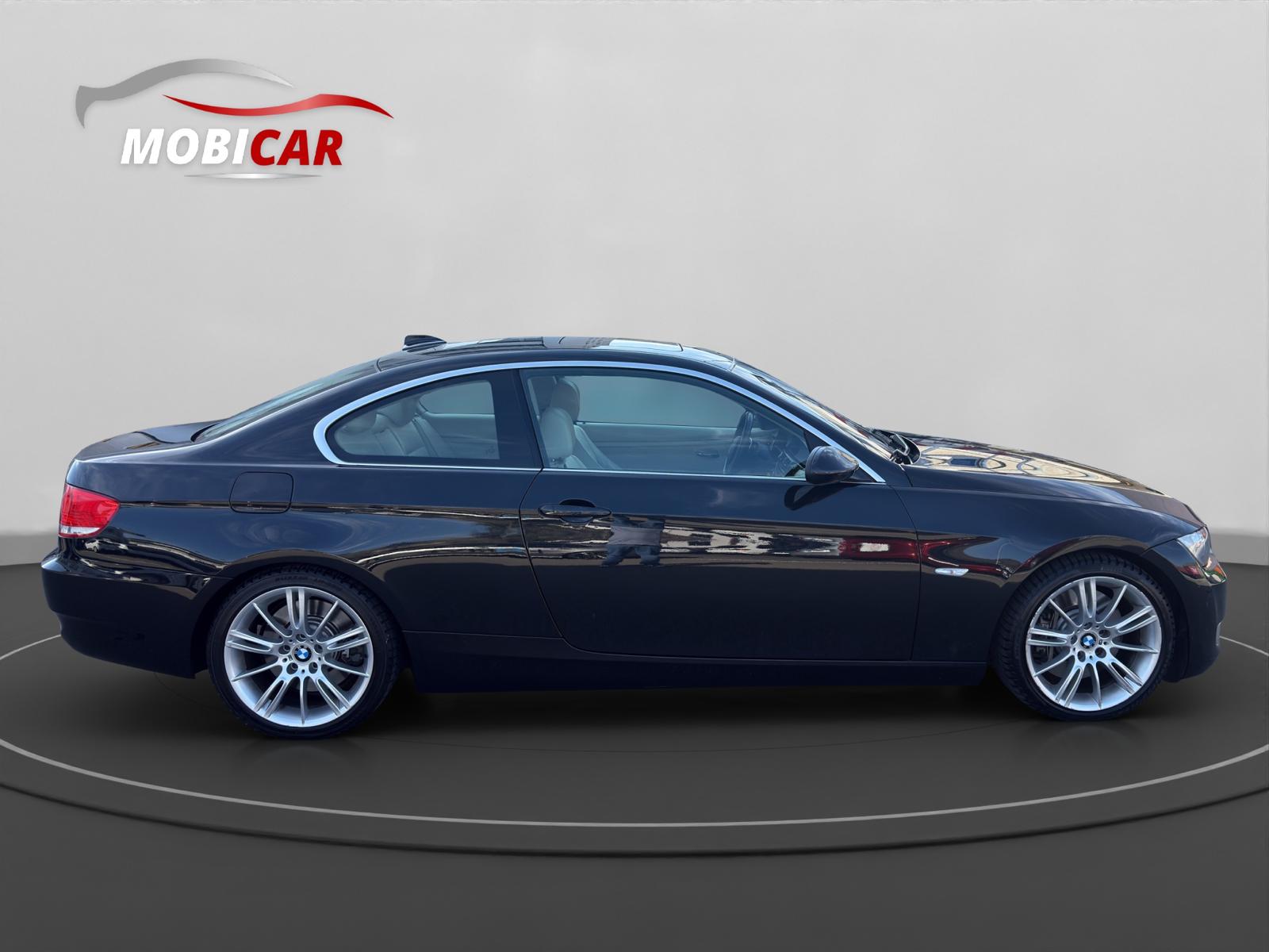 BMW 335i Coupé-image-5
