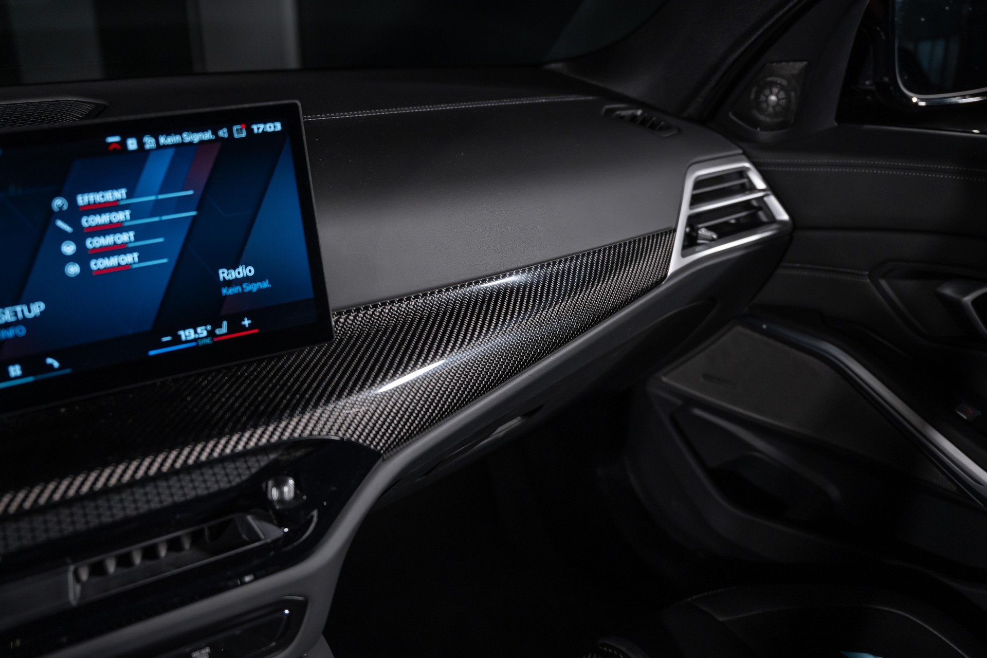 BMW M3 Competition xDrive Touring-image-24