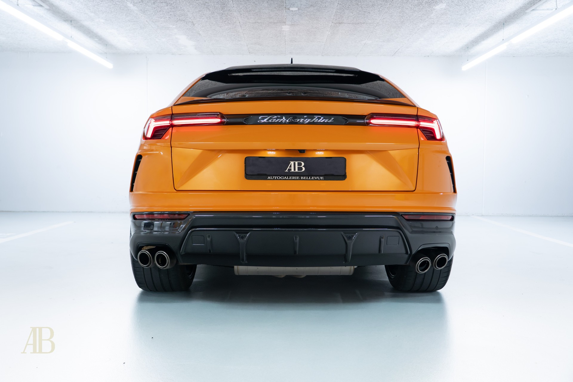 LAMBORGHINI Urus Capsule Edition 4.0 - CH-Fahrzeug-image-5