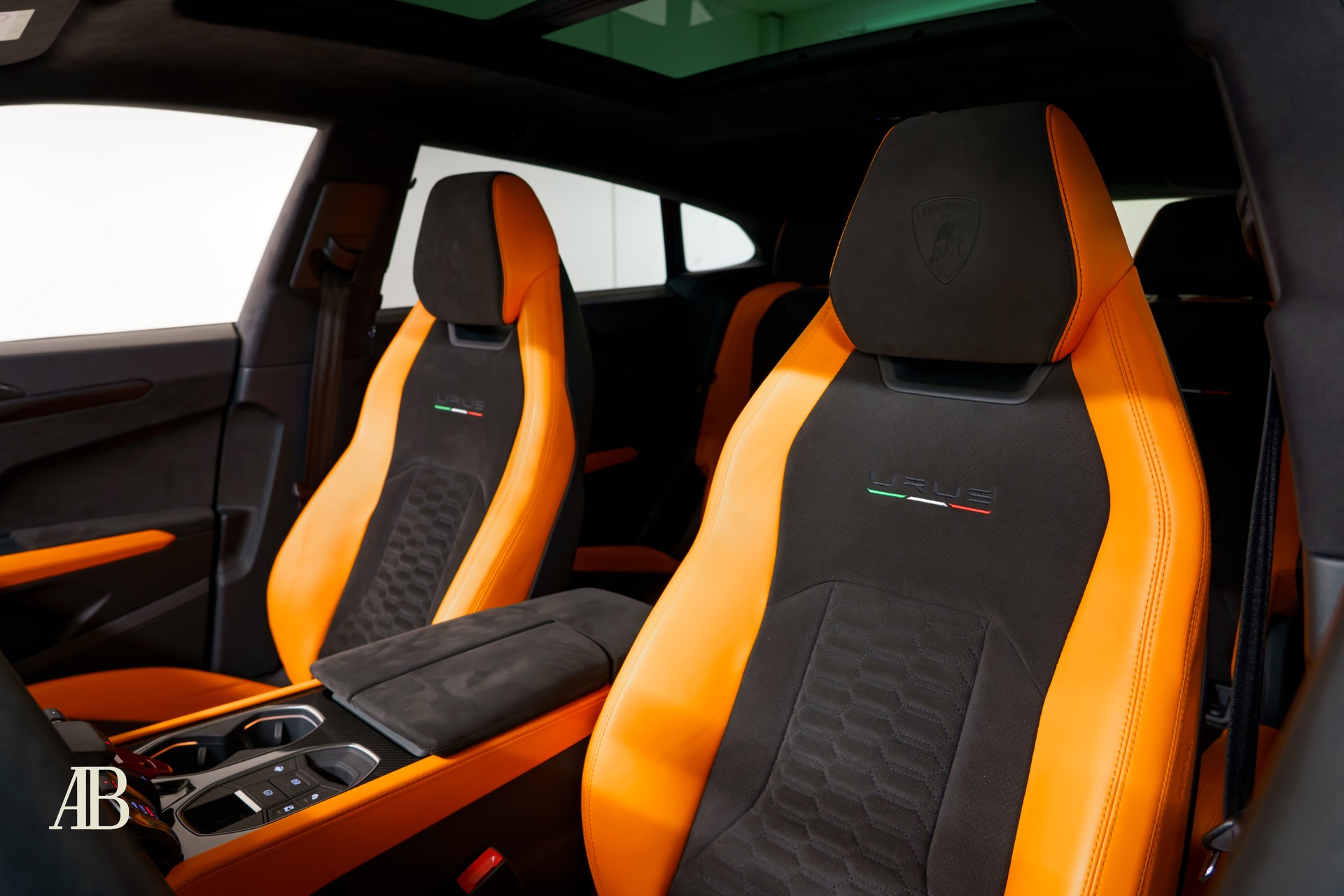 LAMBORGHINI Urus Capsule Edition 4.0 - CH-Fahrzeug-image-13