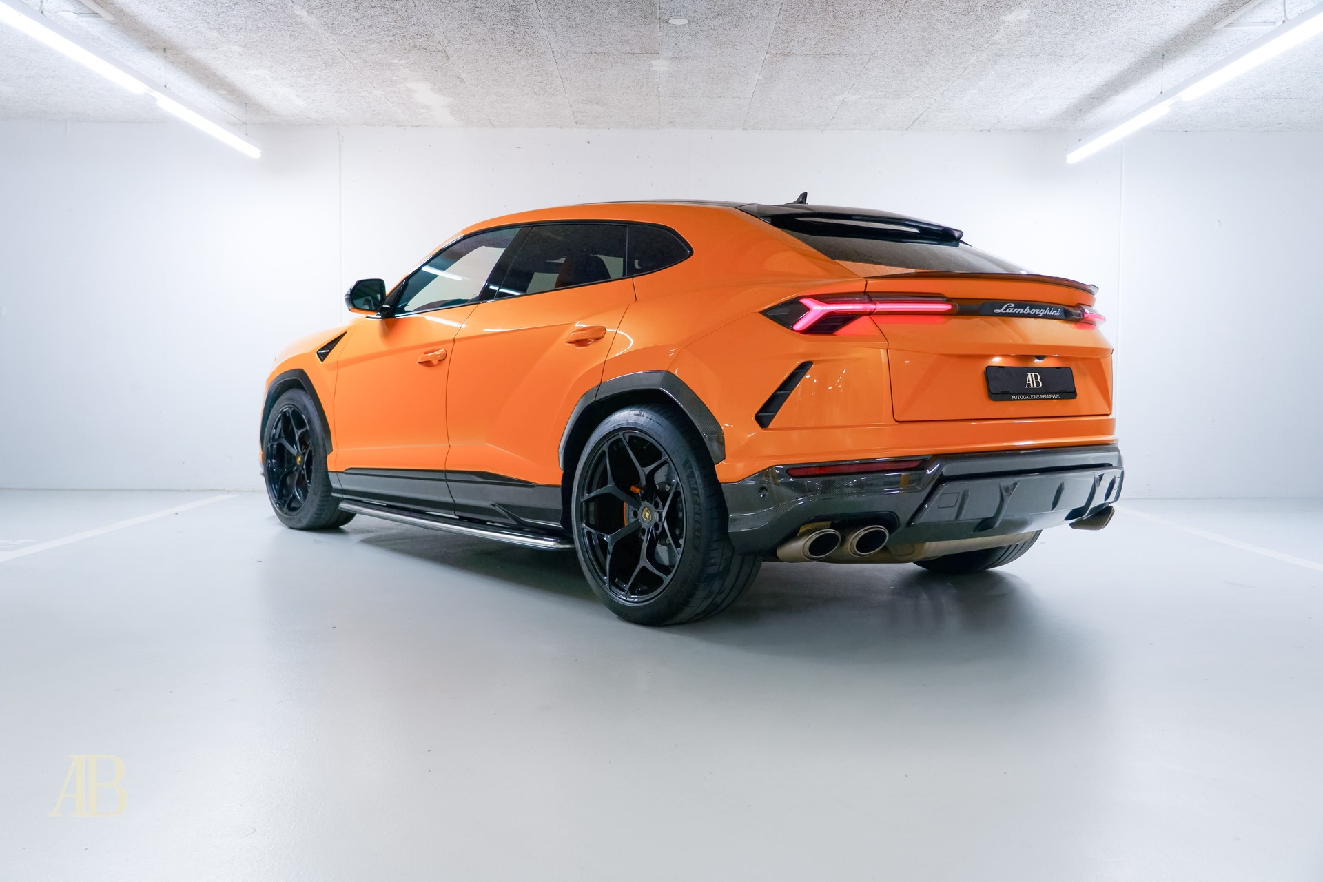 LAMBORGHINI Urus Capsule Edition 4.0 - CH-Fahrzeug-image-4