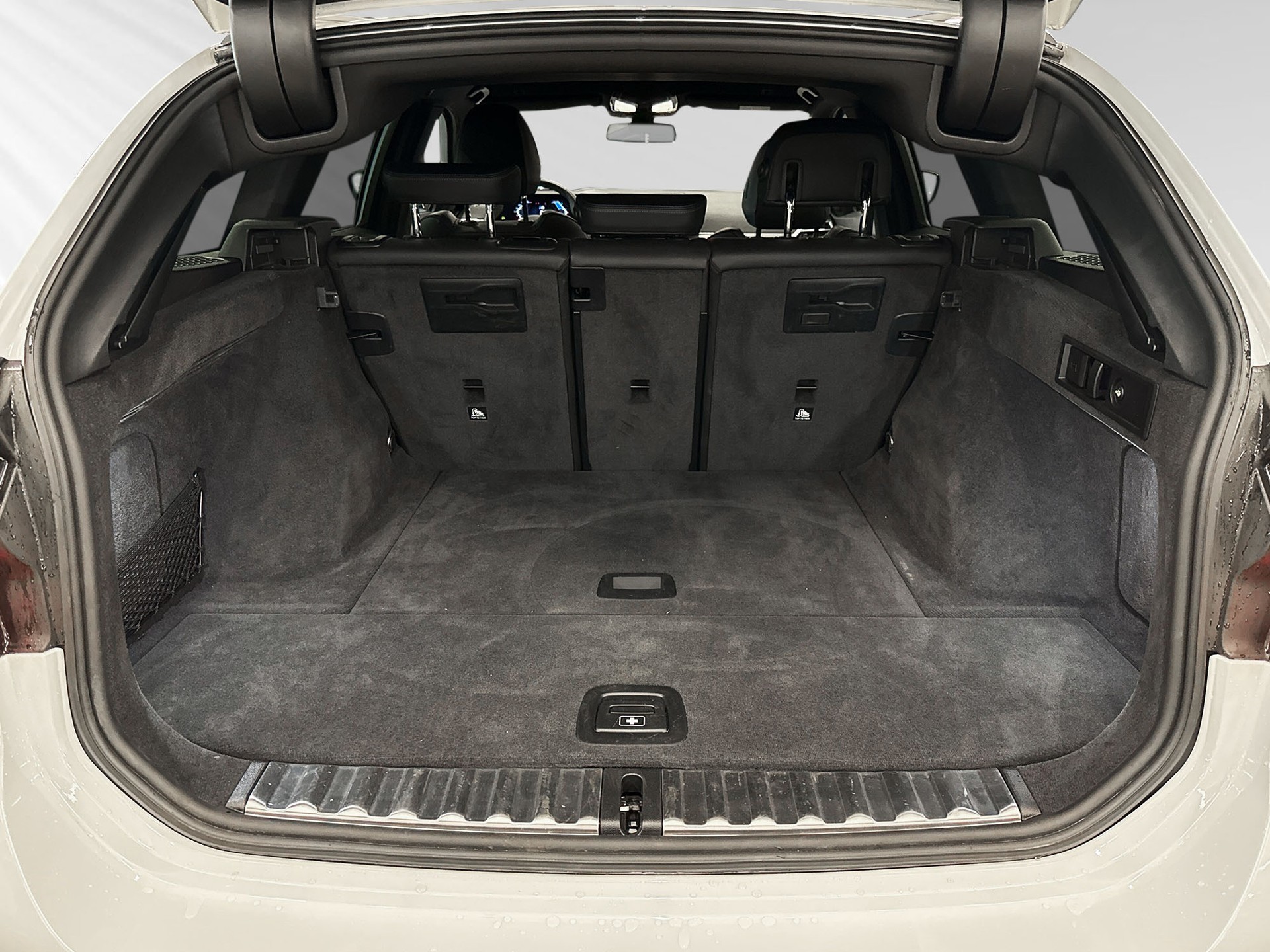 BMW 320d xDrive 48V Touring Steptronic M Sport-image-7