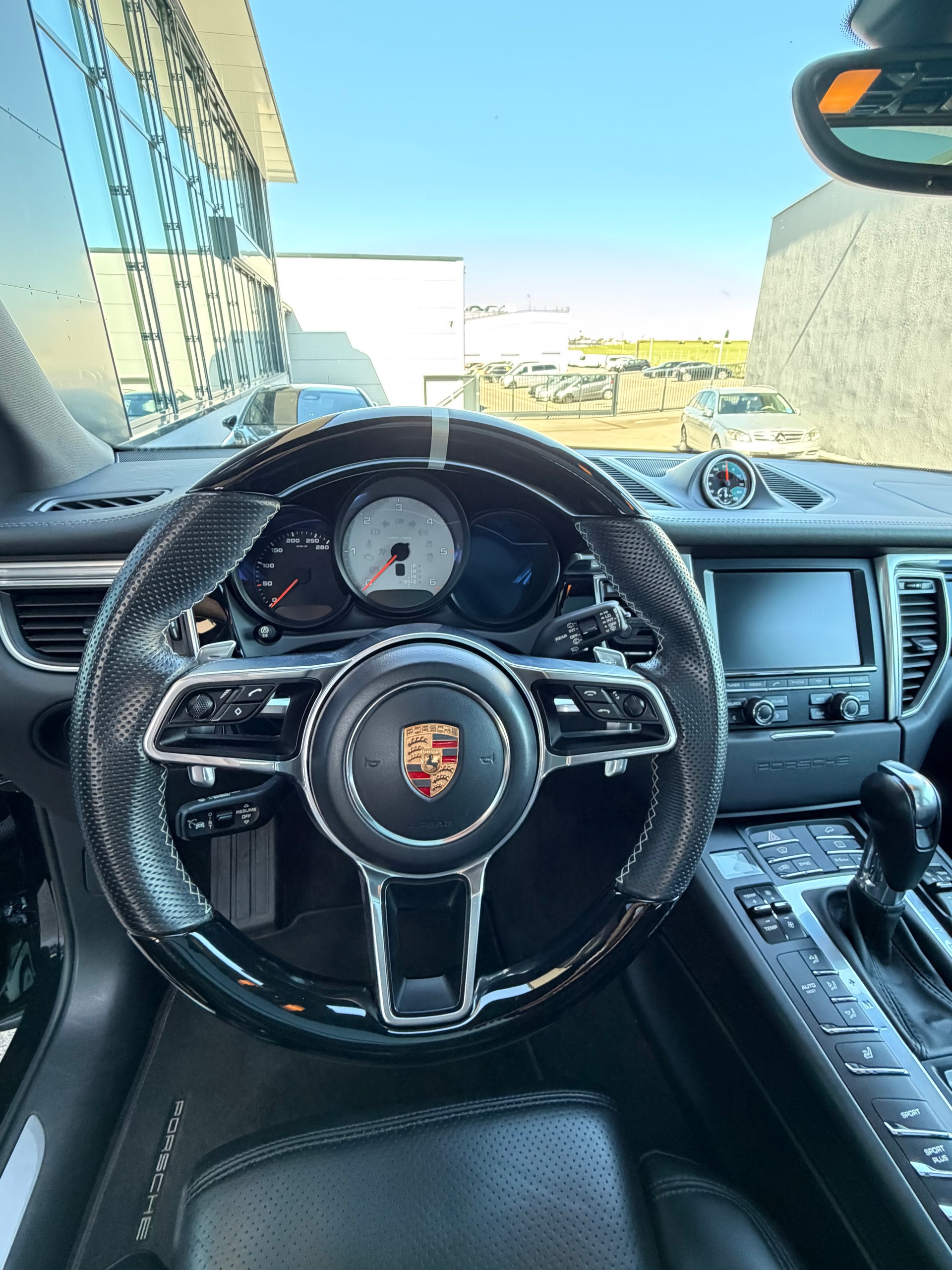 PORSCHE MACAN S PDK 3.0 V6 Diesel-image-10