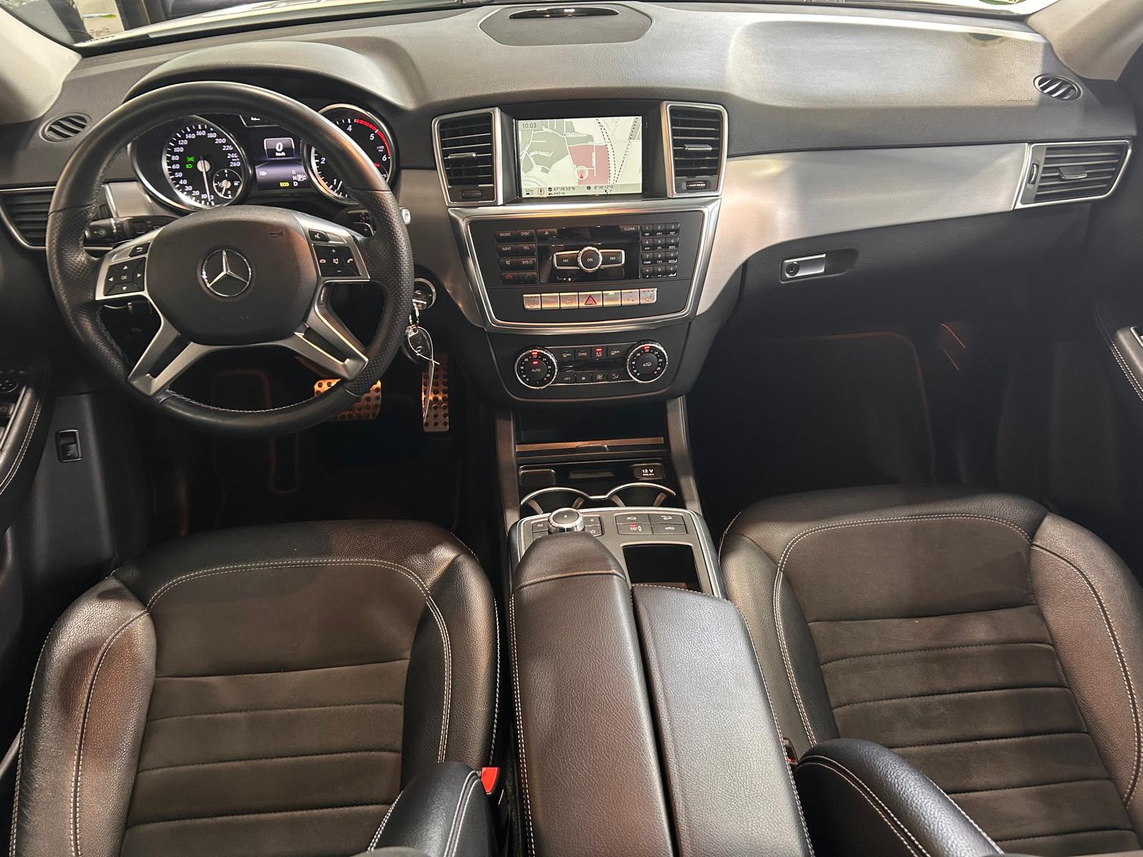 MERCEDES-BENZ ML 350 CDI BlueTec-image-12
