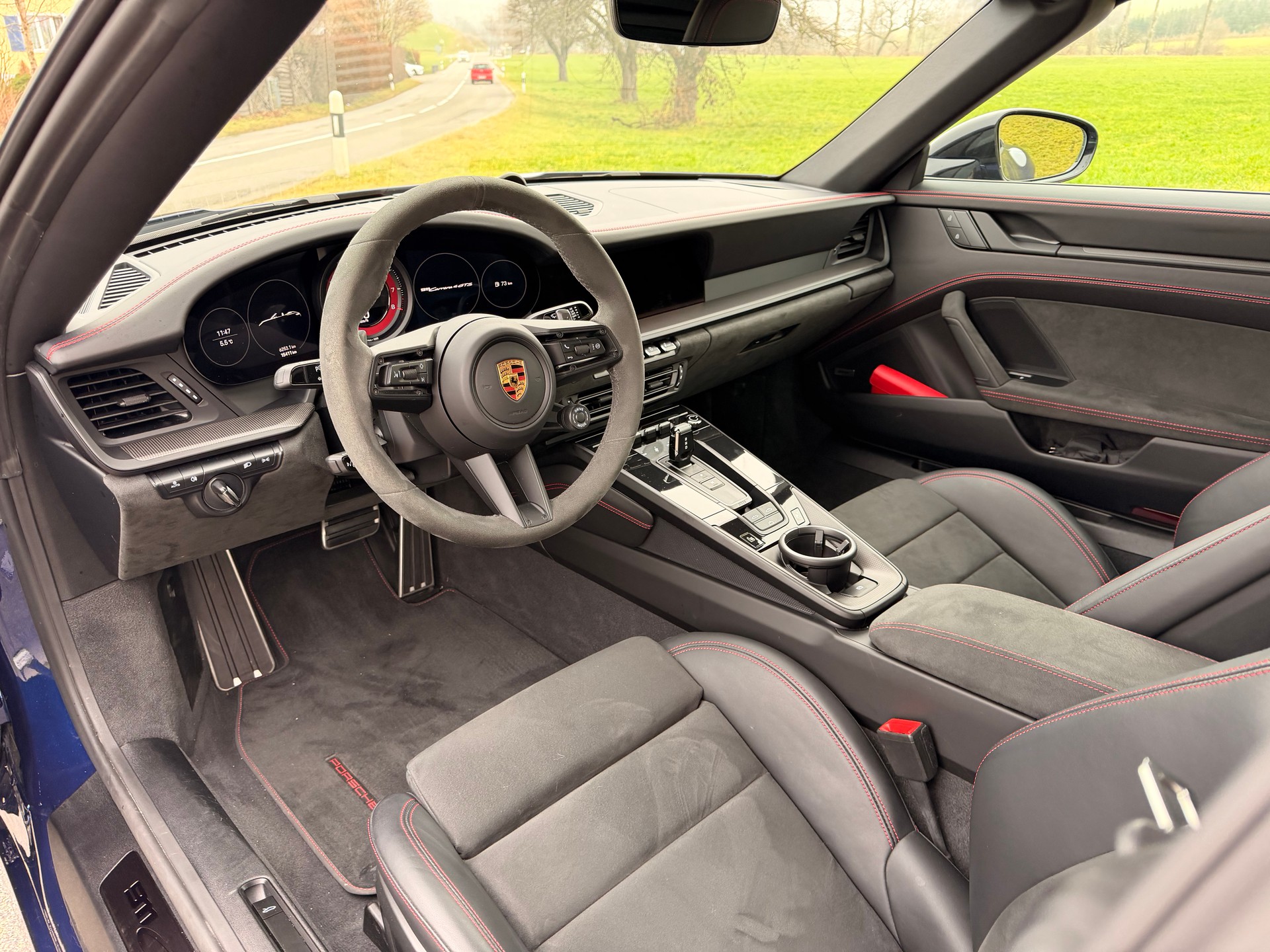 PORSCHE 3.0 Carrera 4 GTS PDK-image-9
