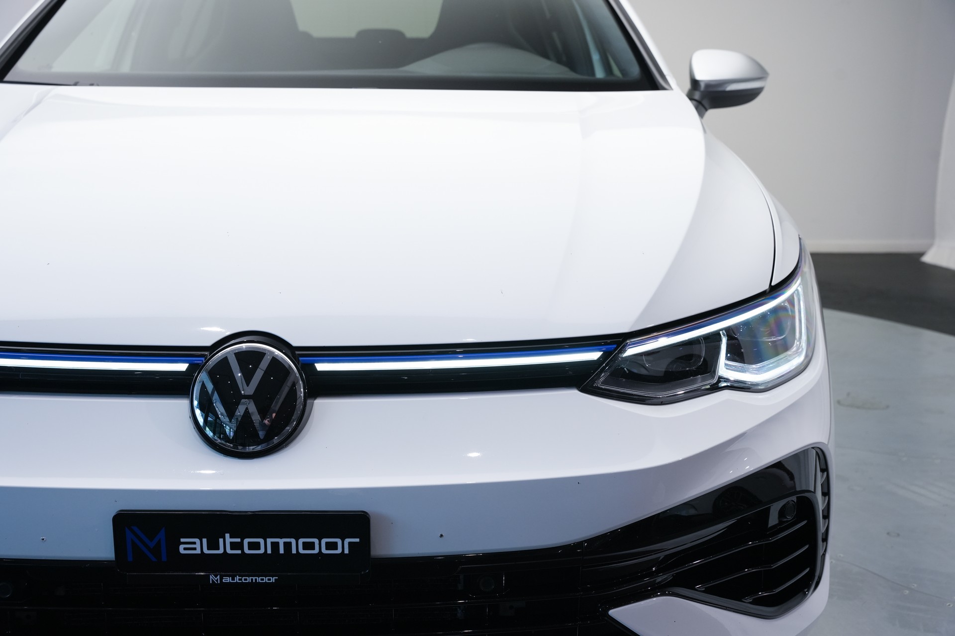 VW Golf 2.0 TSI R DSG 4Motion-image-39