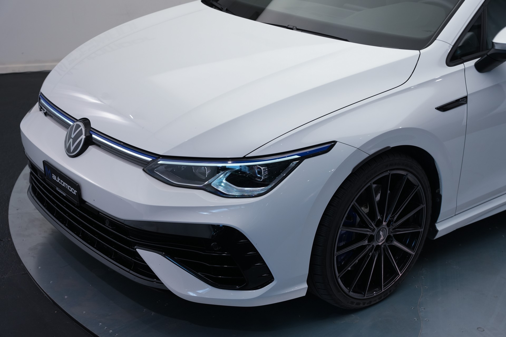 VW Golf 2.0 TSI R DSG 4Motion-image-37