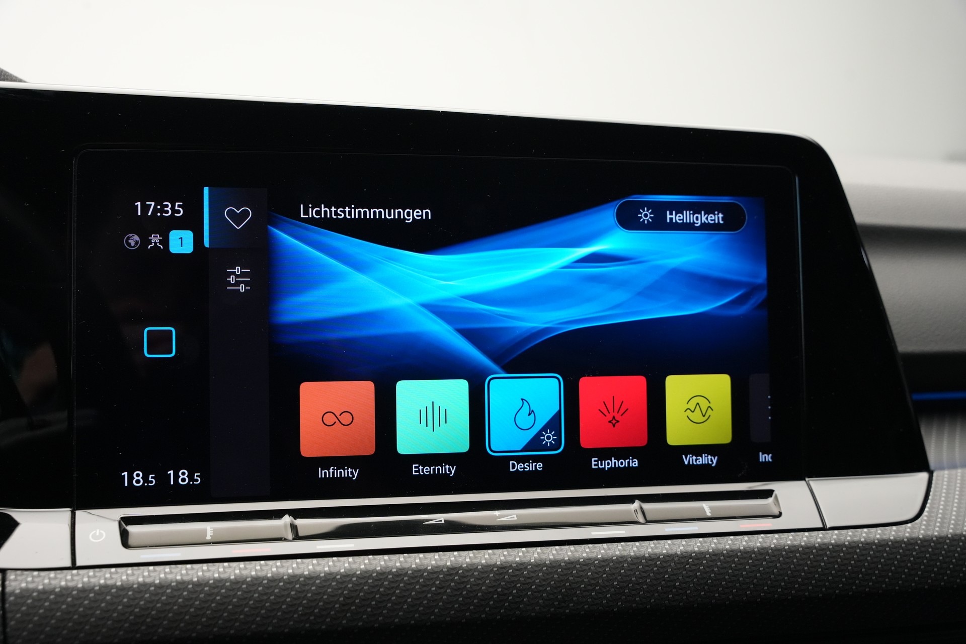 VW Golf 2.0 TSI R DSG 4Motion-image-26