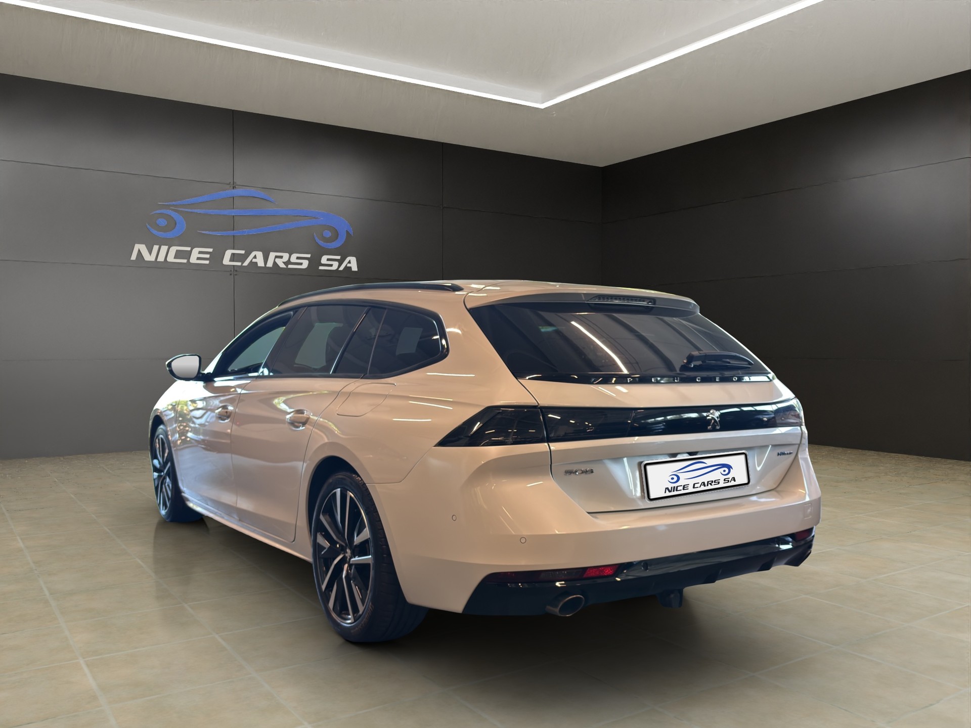 PEUGEOT 508 SW 1.6 PHEV Allure EAT8-image-4