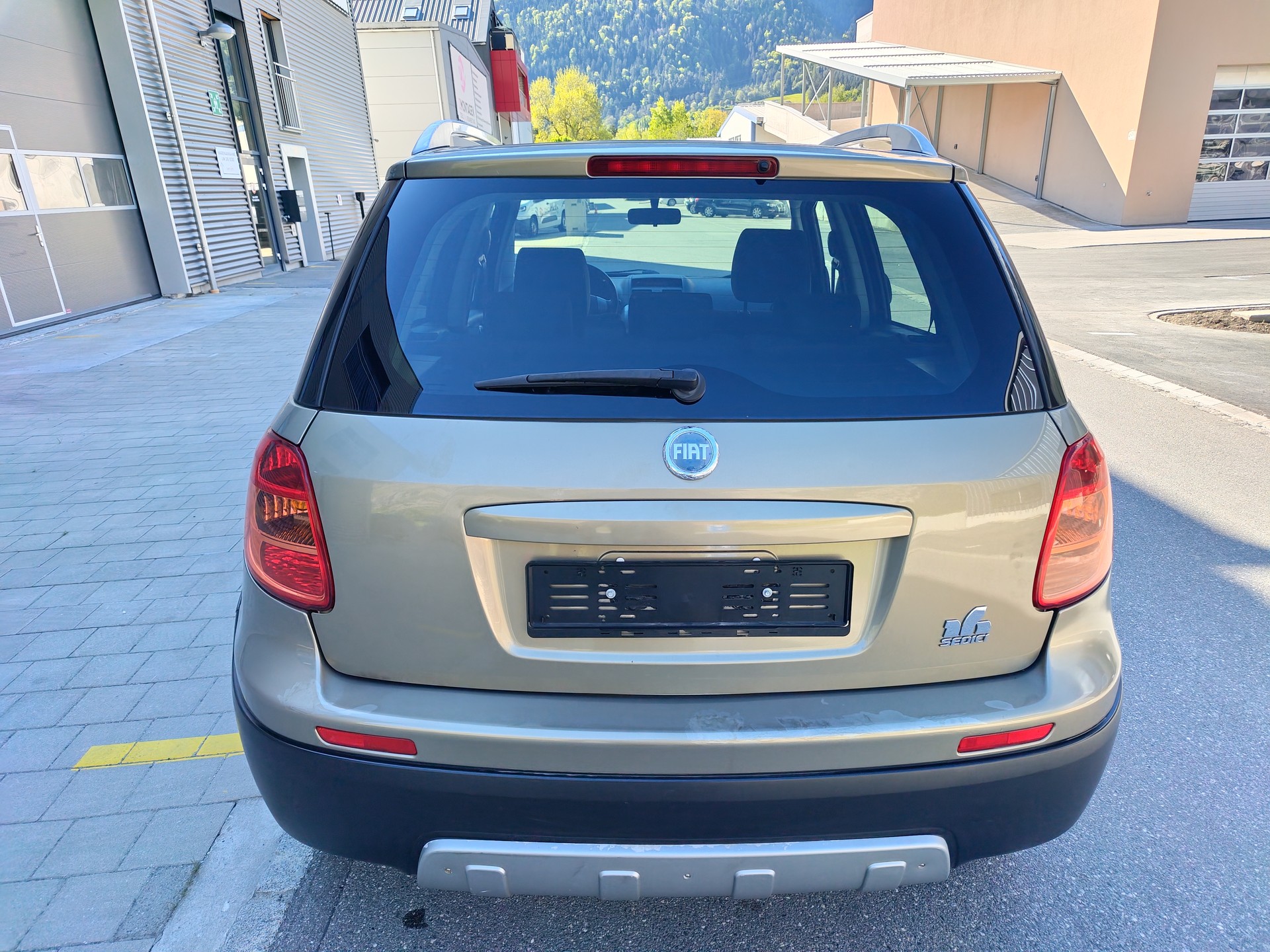 FIAT Sedici 1.9 JTD 4WD Emotion-image-3