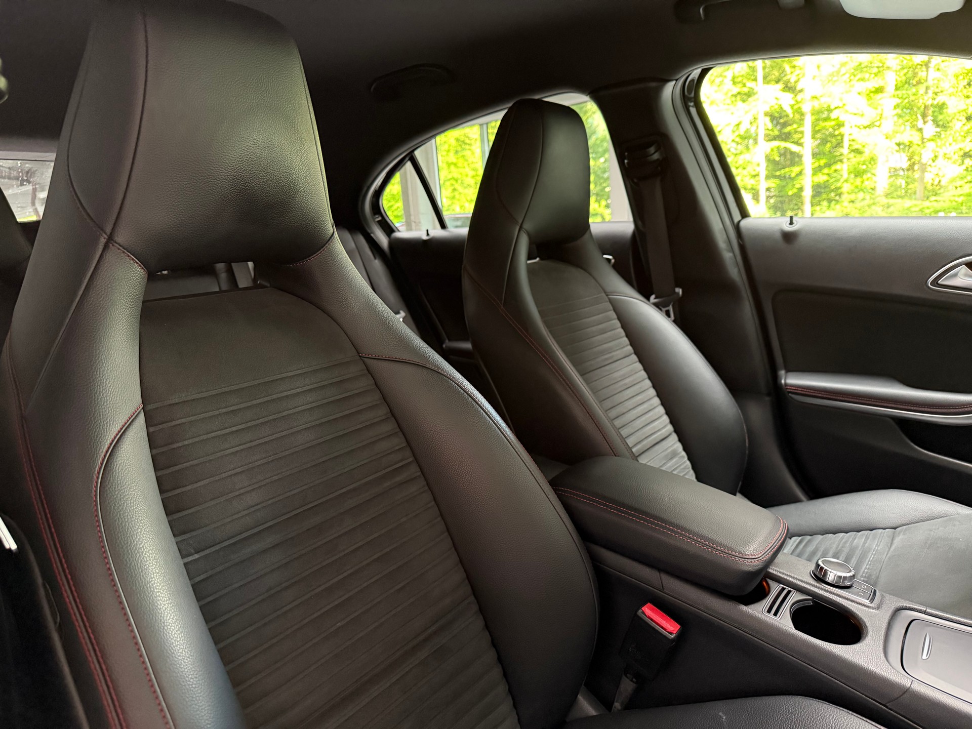 MERCEDES-BENZ A 200 CDI AMG Line 4Matic 7G-DCT-image-7
