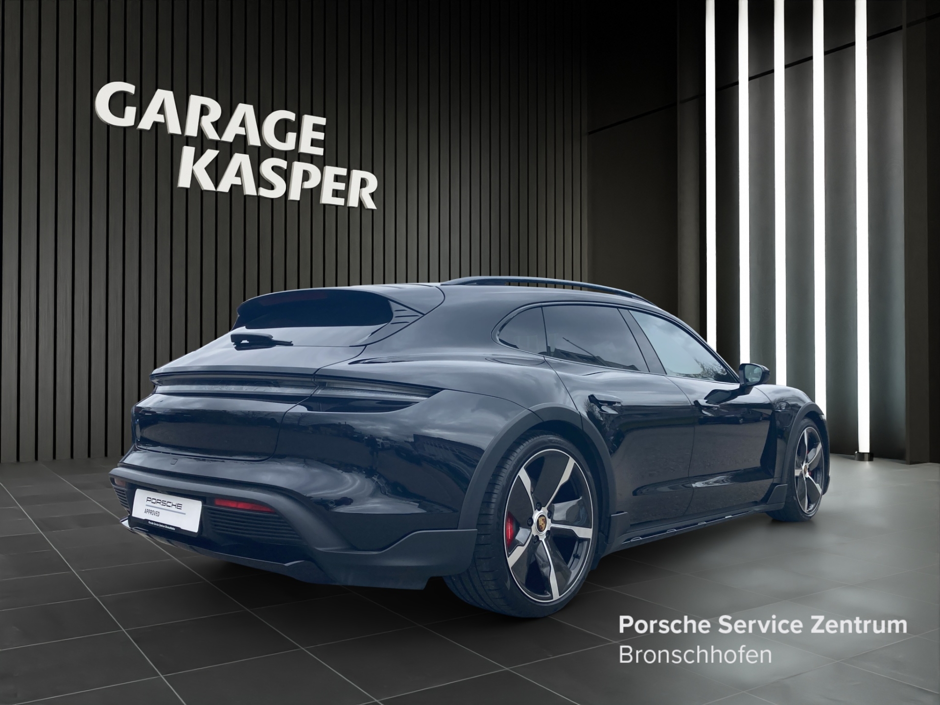 PORSCHE Taycan 4S Cross Turismo-image-4