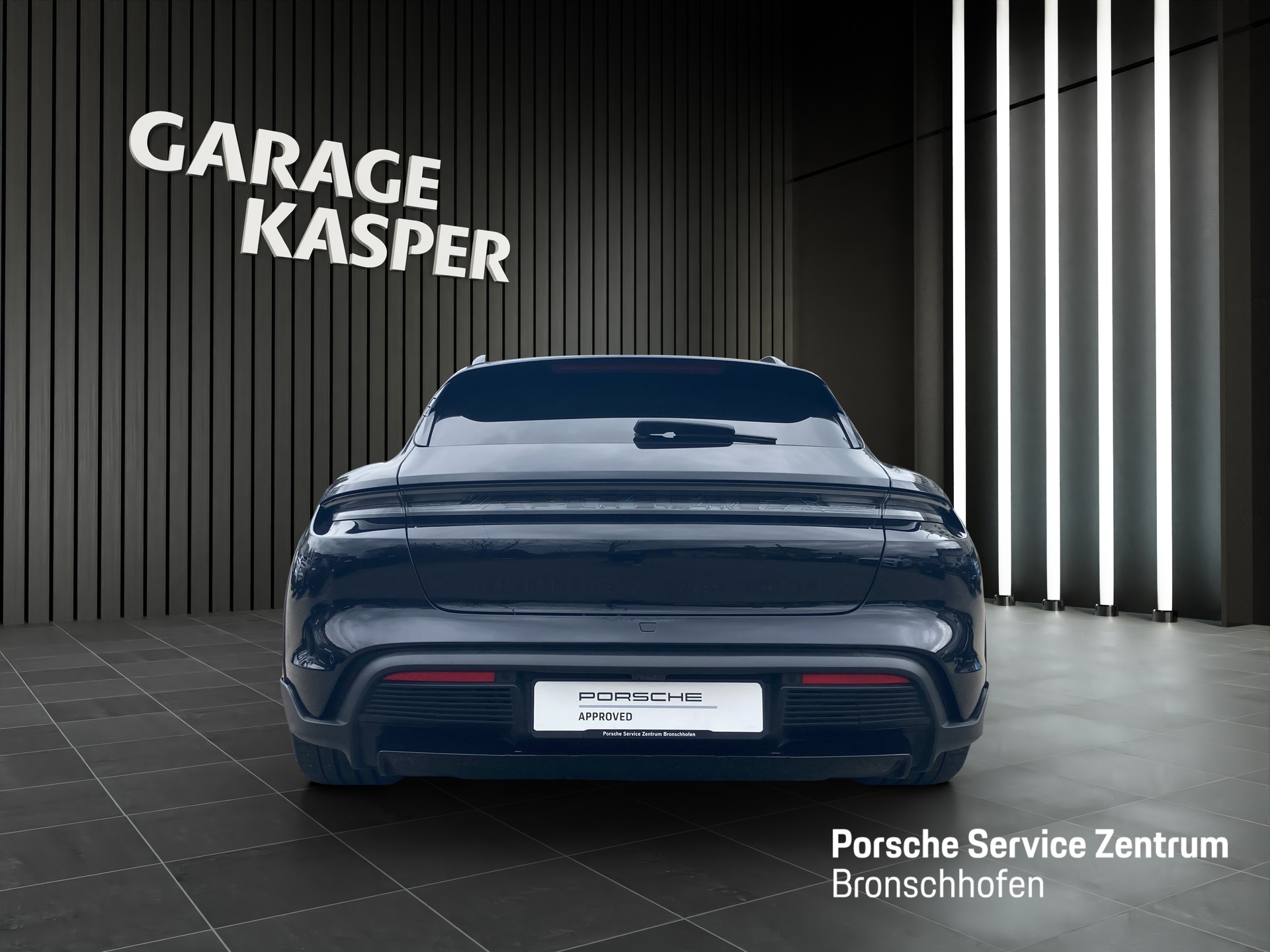 PORSCHE Taycan 4S Cross Turismo-showroom-element-3