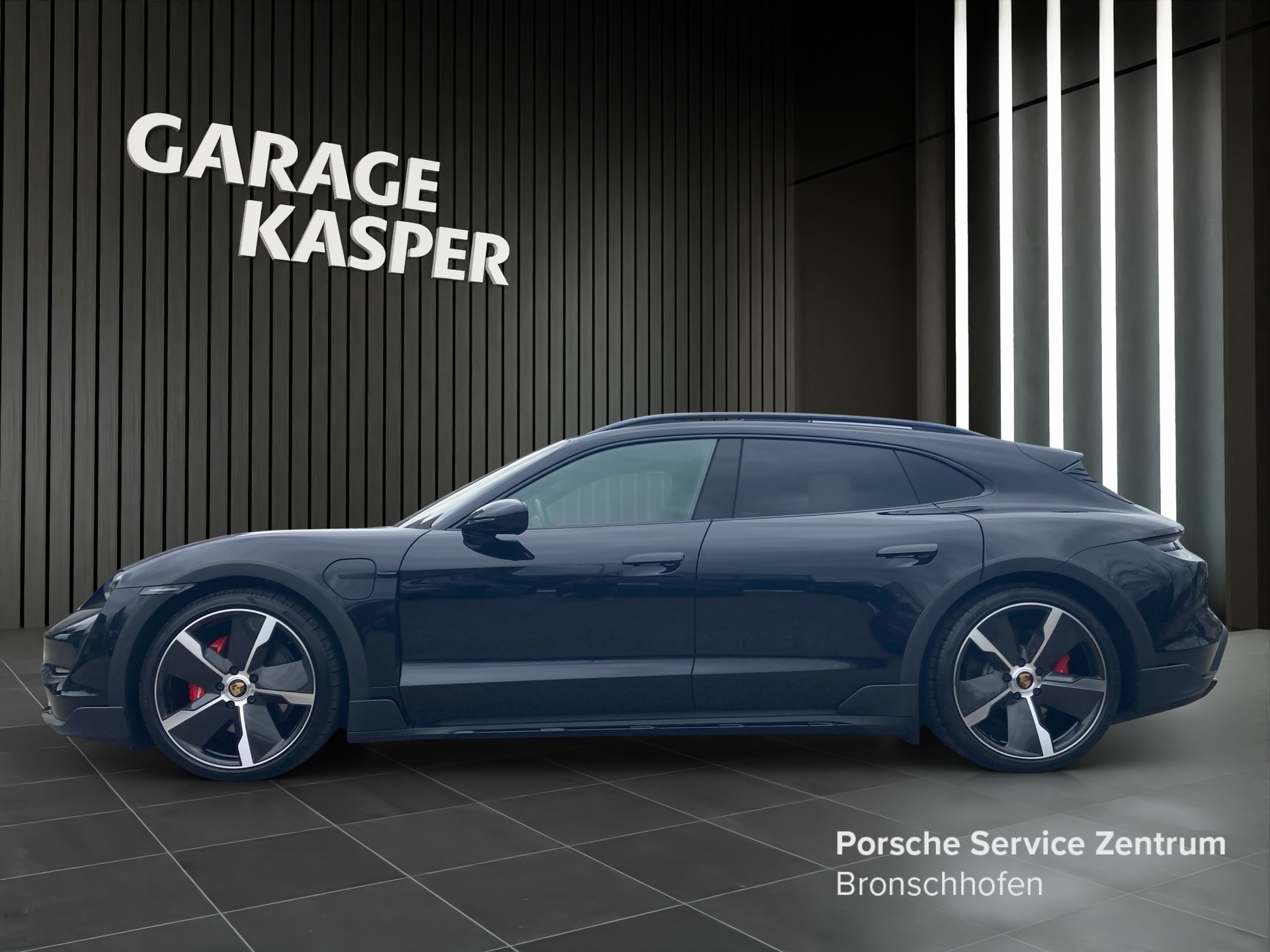 PORSCHE Taycan 4S Cross Turismo-showroom-element-1