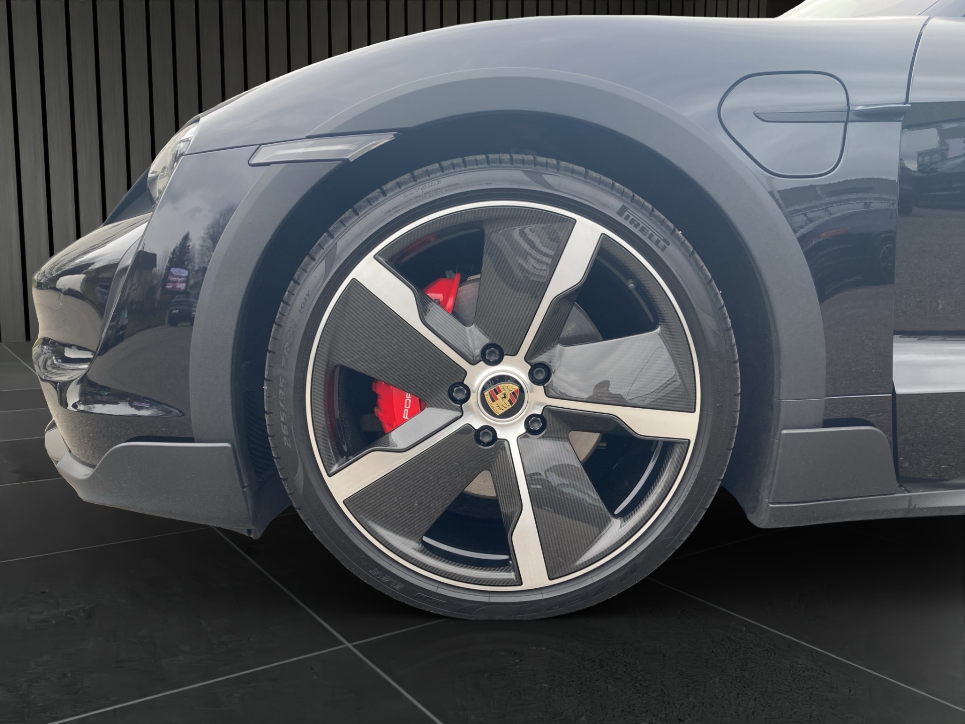 PORSCHE Taycan 4S Cross Turismo-image-7