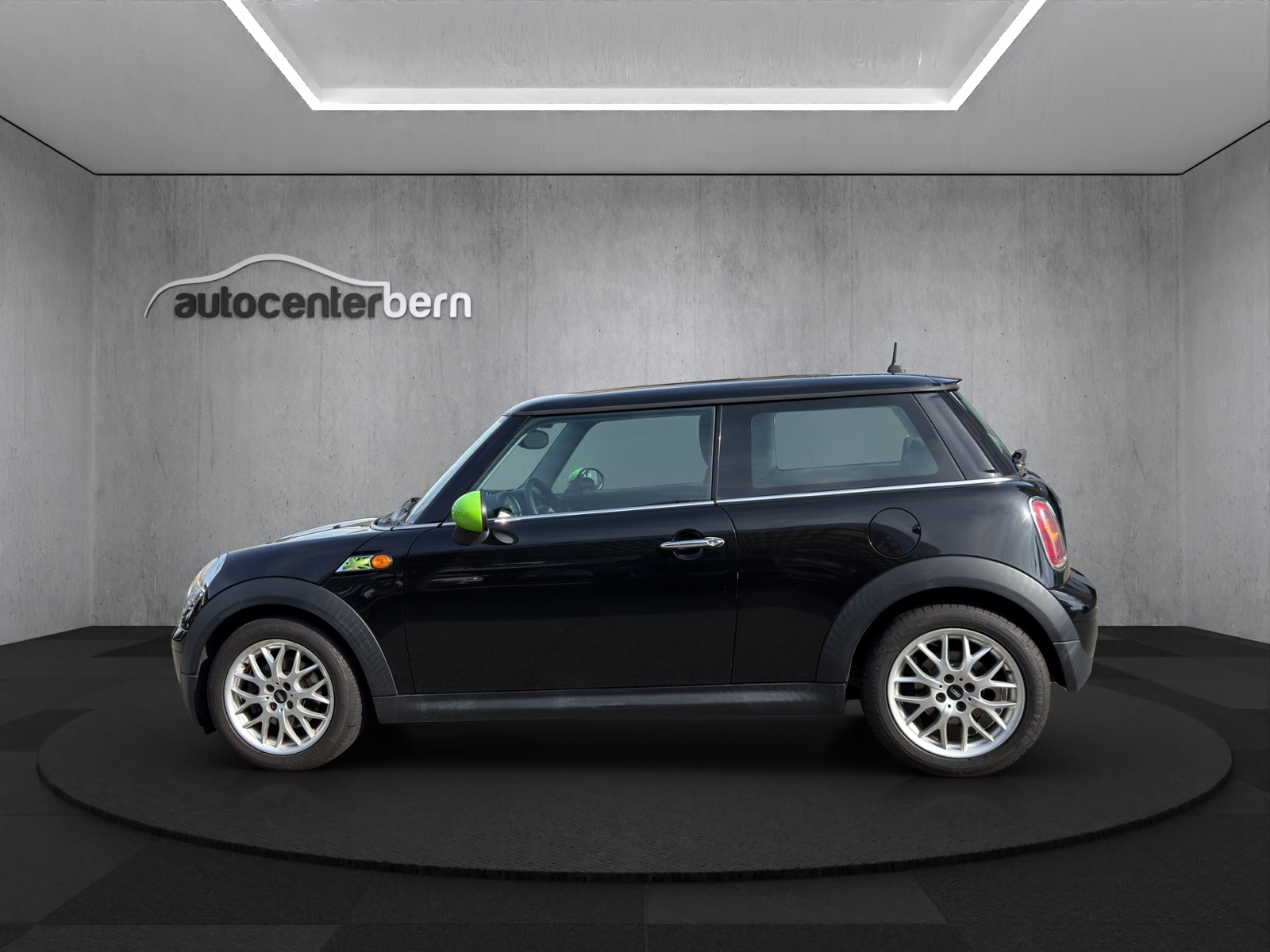 MINI One-image-3