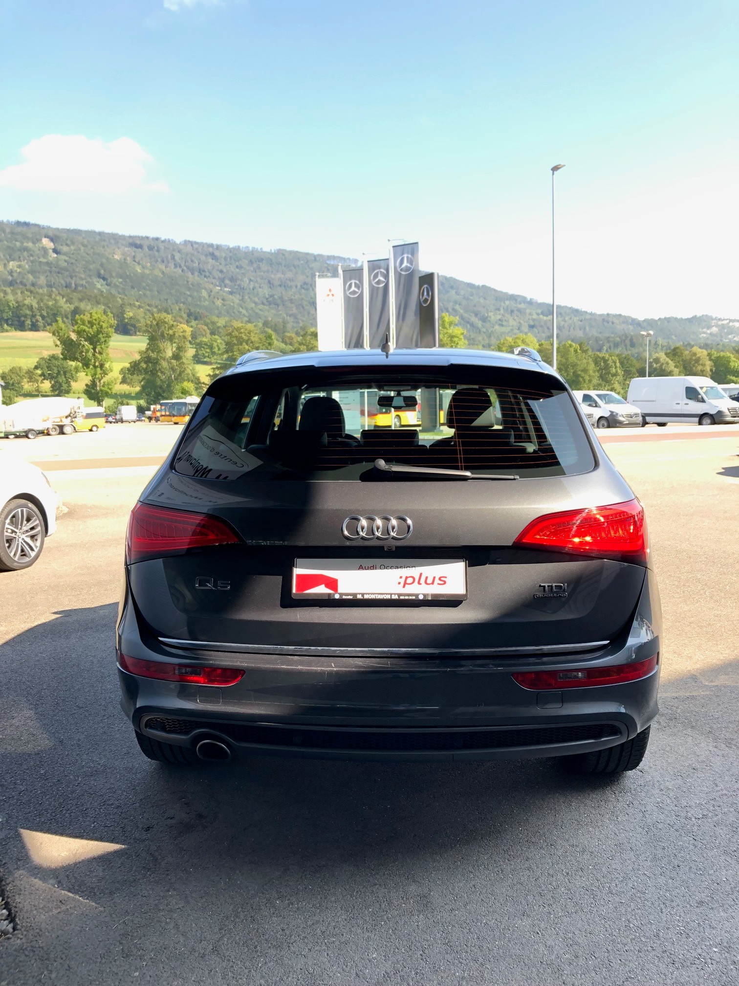 AUDI Q5 2.0 TDI quattro S-tronic-image-2