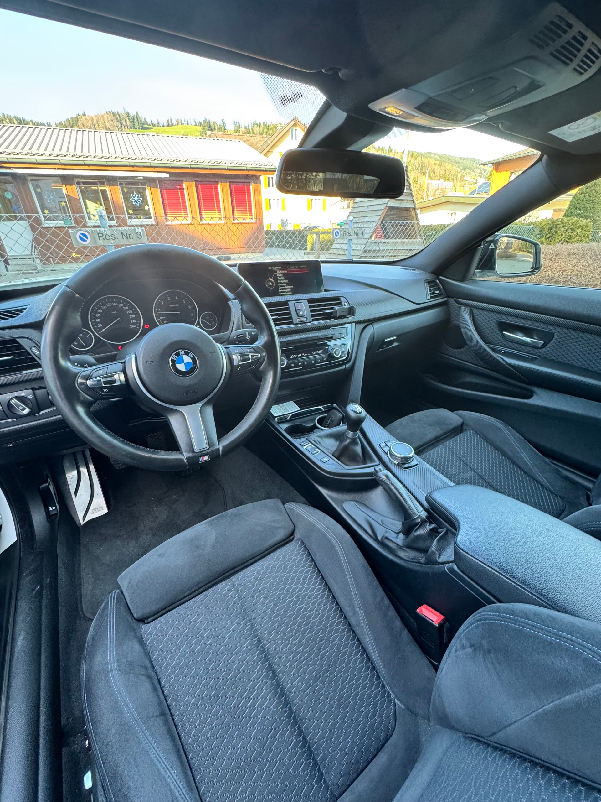 BMW 440i xDrive-image-6